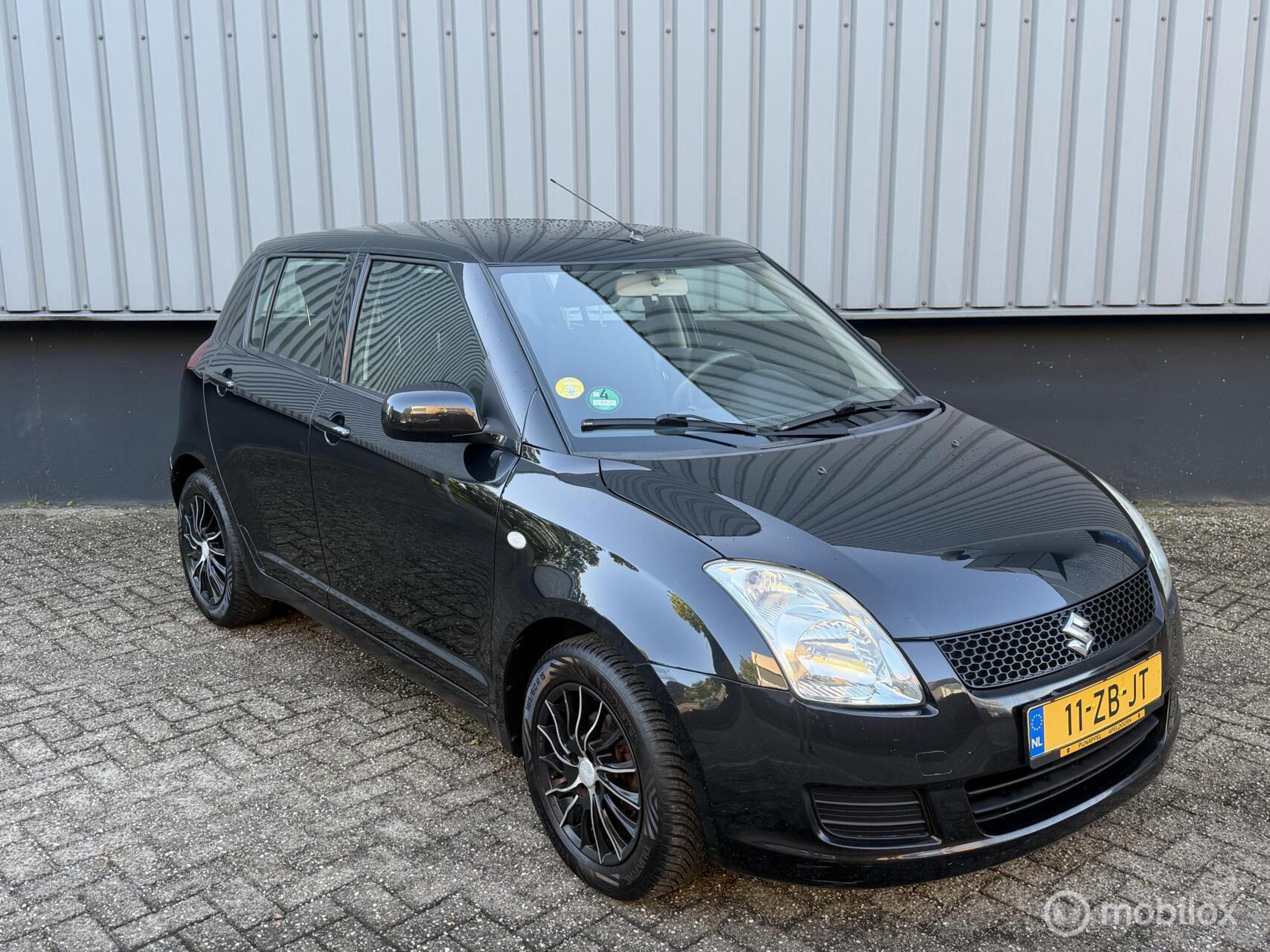 Suzuki Swift 1.3 Exclusive 2008 - voorkant