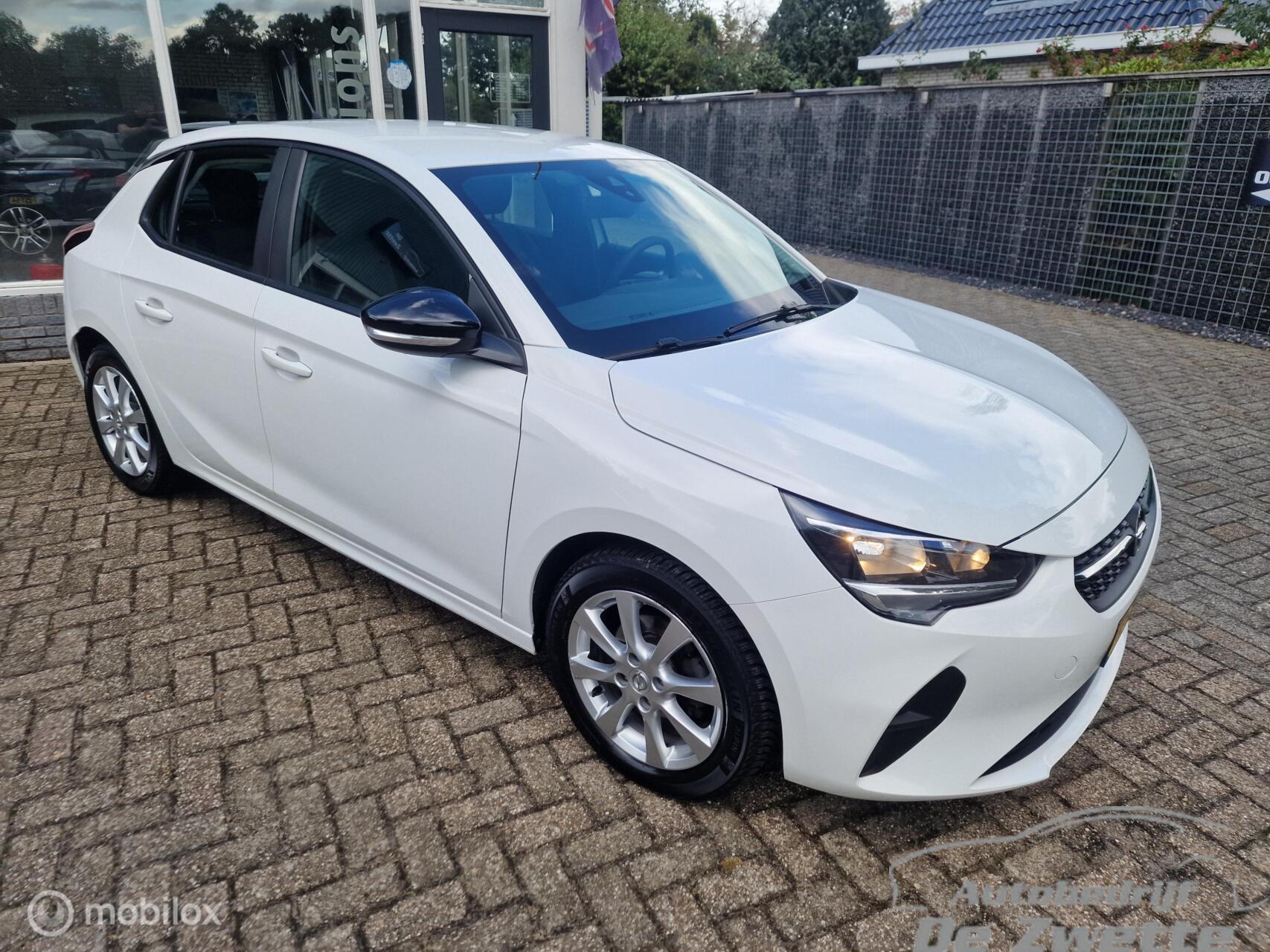 Opel Corsa 1.2 Edition Rijklaar !!! 2022 - voorkant