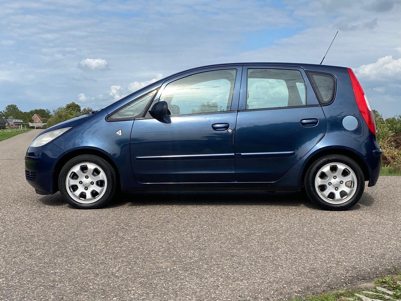 Foto van Mitsubishi Mitsubishi Colt