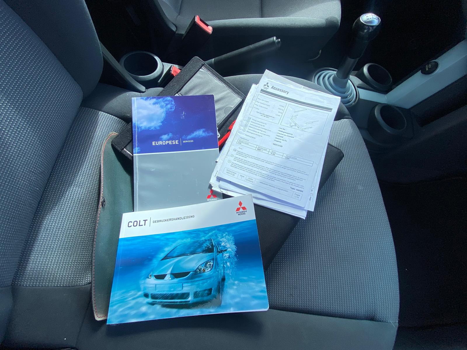Foto van Mitsubishi Mitsubishi Colt