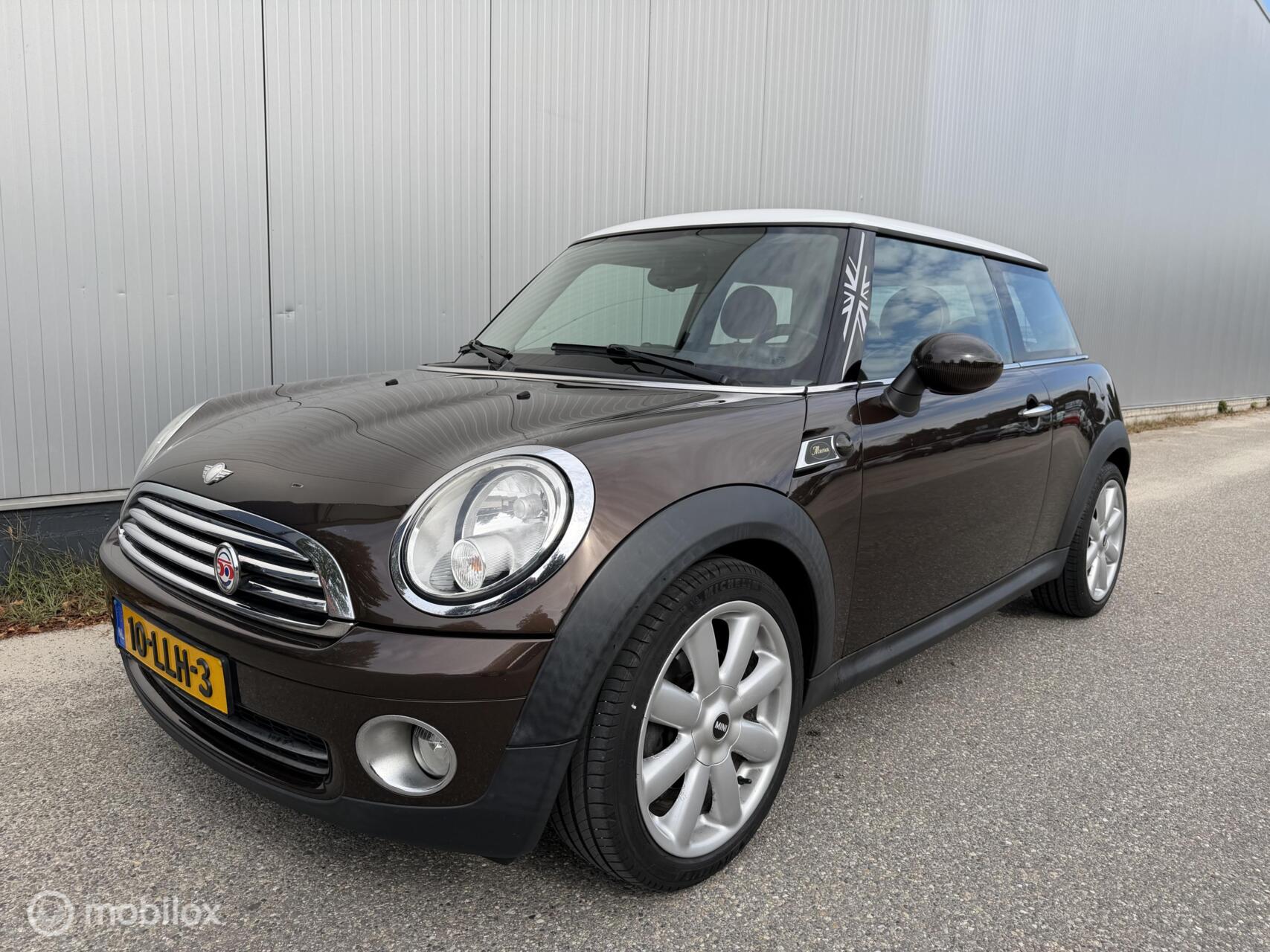 Mini Cooper 1.6 Cooper Mayfair 2010 - voorkant