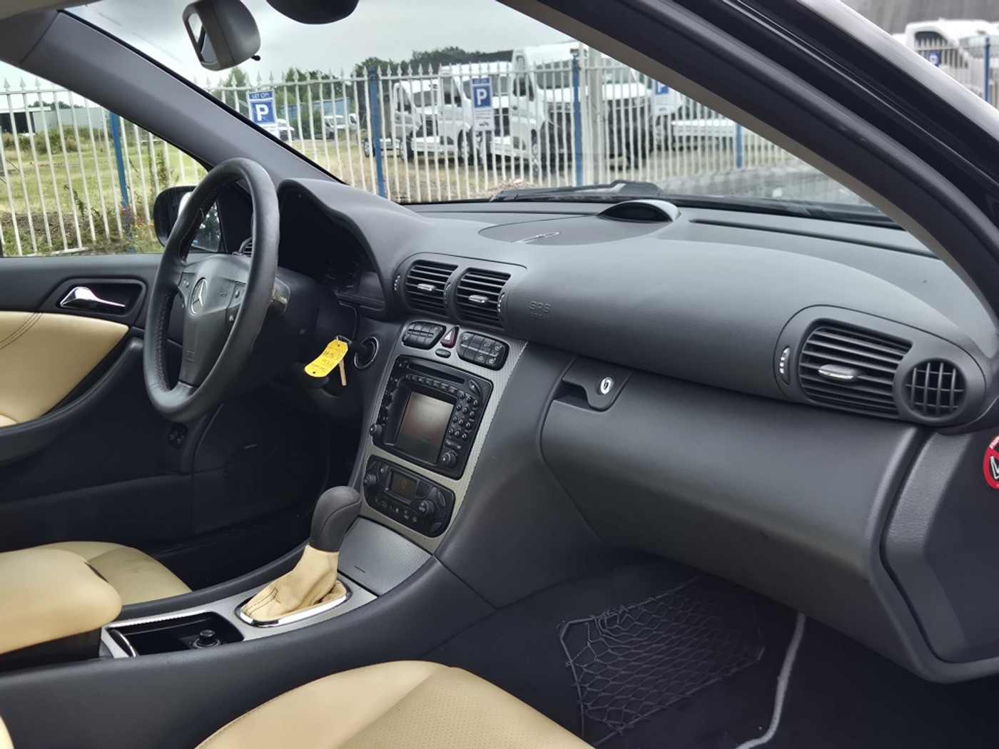 Foto van Mercedes-Benz C 230 Kompressor