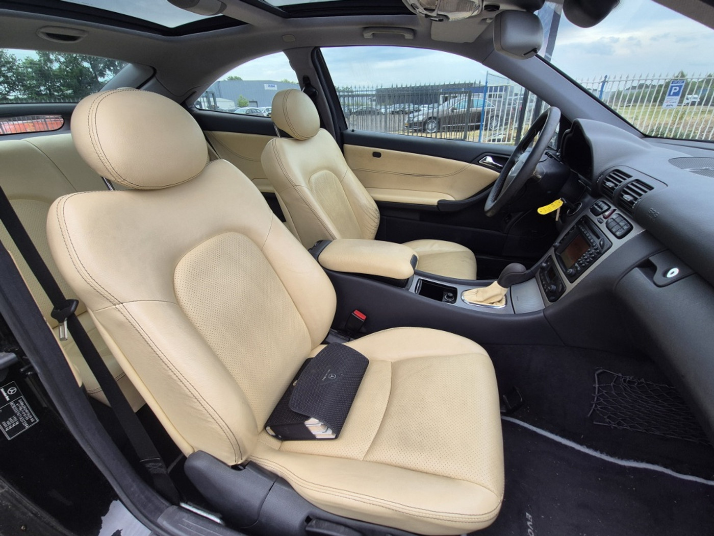 Foto van Mercedes-Benz C 230 Kompressor