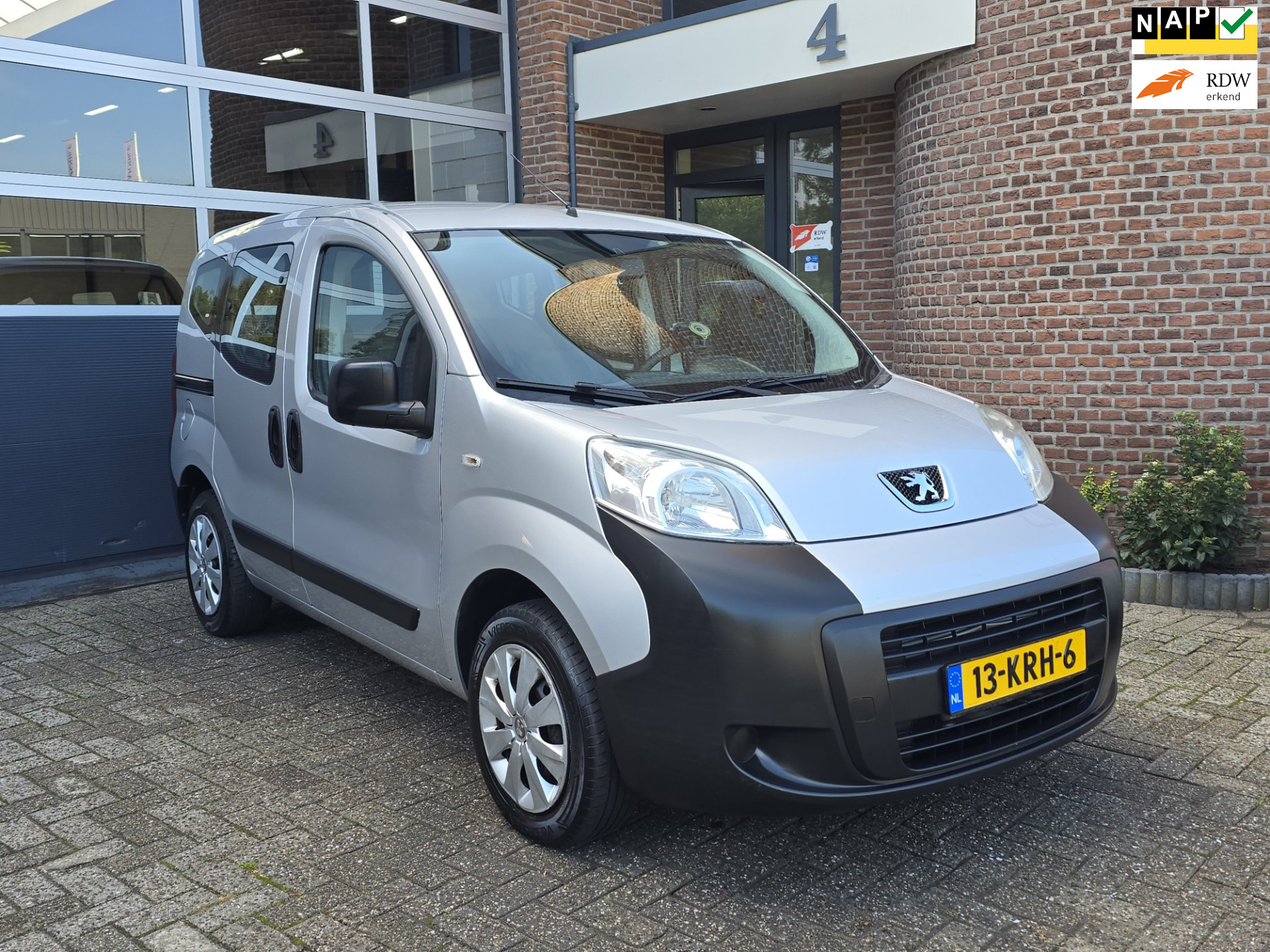 Peugeot Peugeot Bipper 1.4i Airco |Nap |Apk |Nemo 2010 - voorkant
