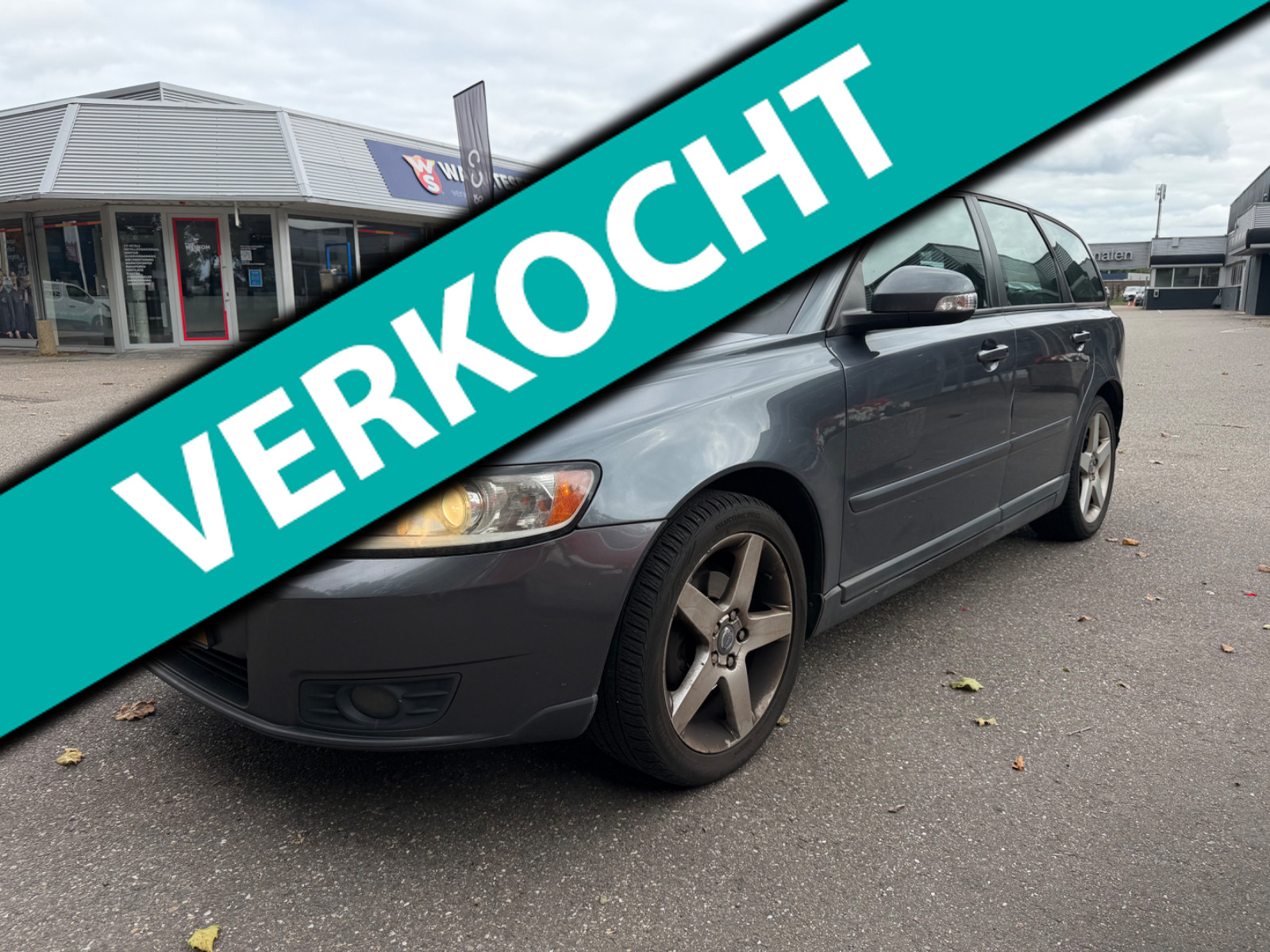 Volvo V50 1.6 Sport RIJDTSUPER!/AIRCO/PDC/CRUISE/GOED OH 2010 - voorkant
