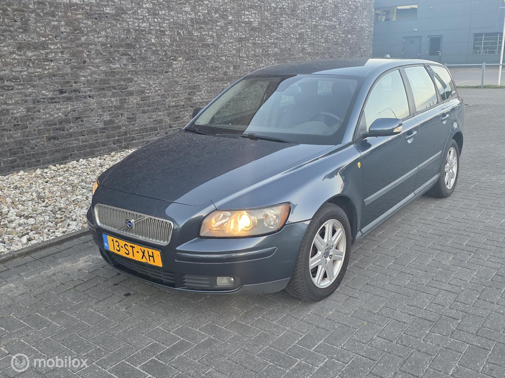 Volvo V50 1.8 Edition II Airco- Trekhaak- Nieuwe apk! 2006 - voorkant