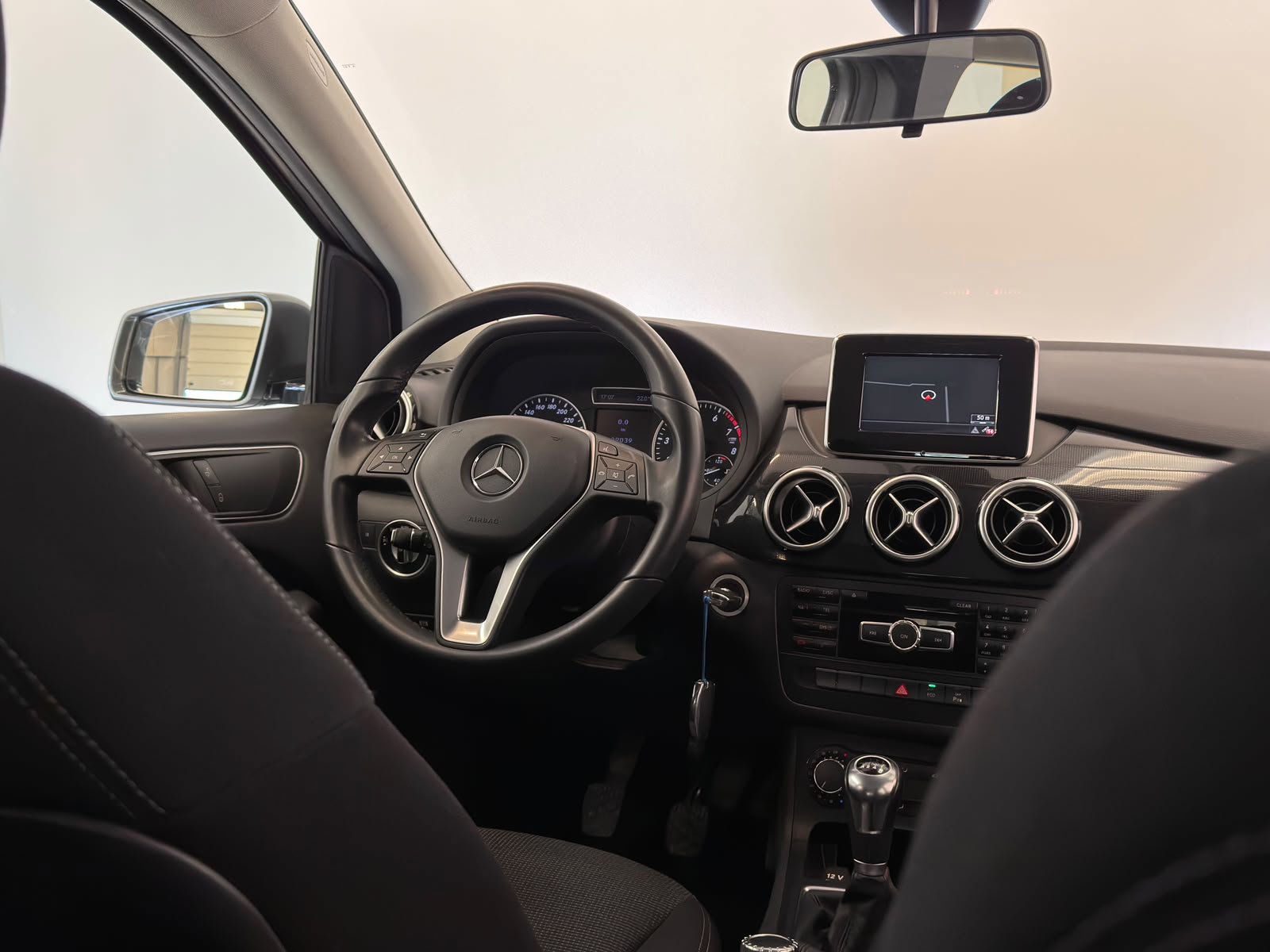 Foto van Mercedes-Benz B 180
