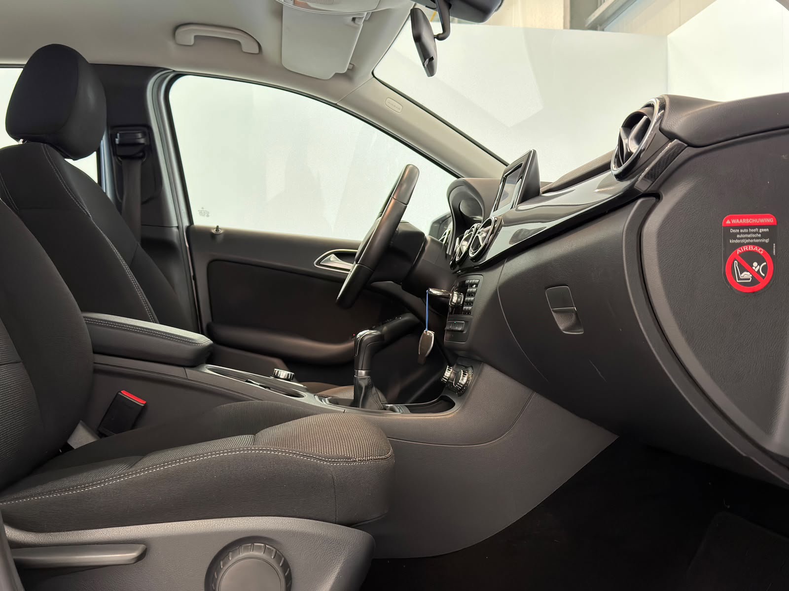 Foto van Mercedes-Benz B 180