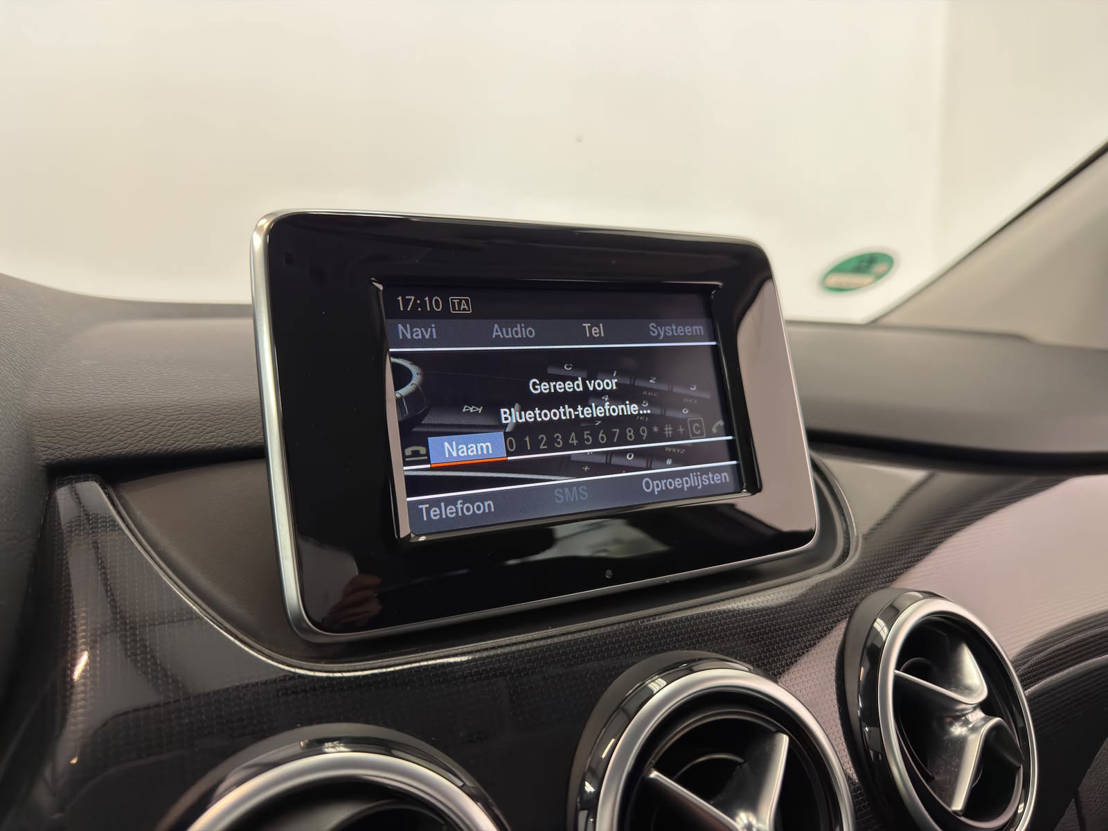 Foto van Mercedes-Benz B 180