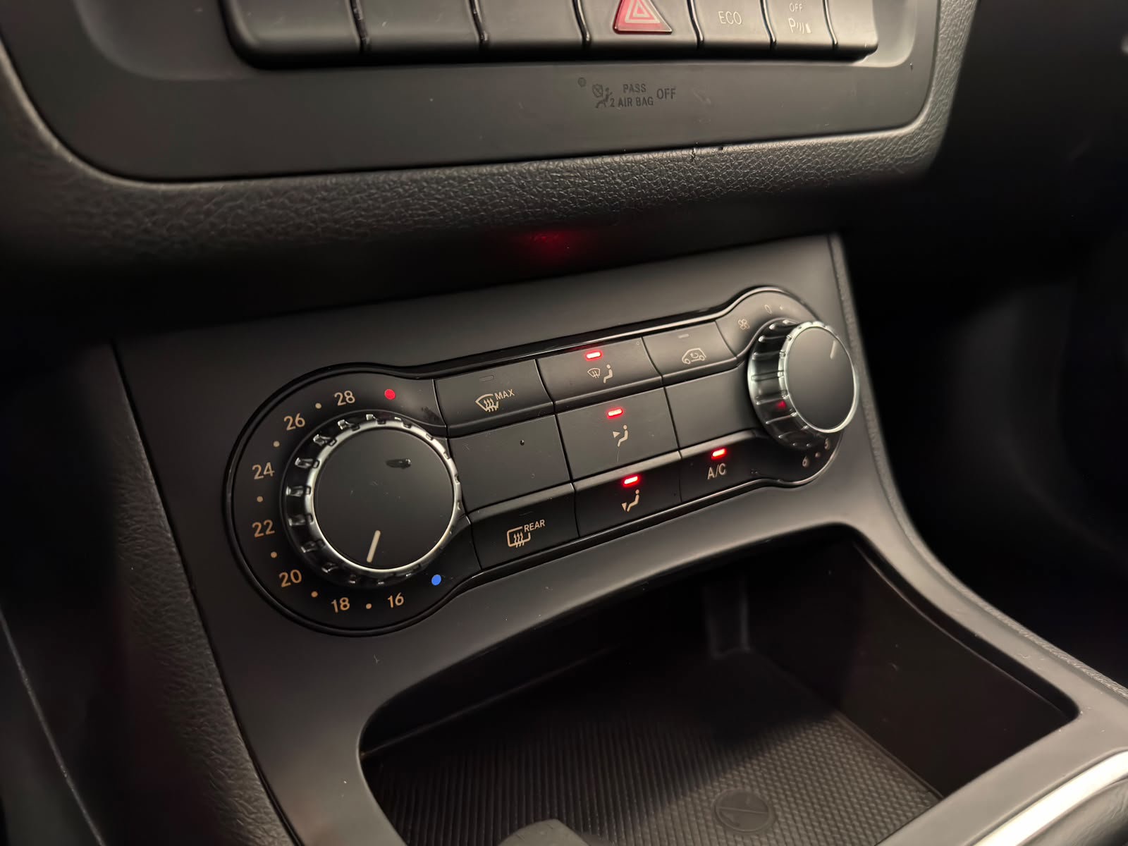 Foto van Mercedes-Benz B 180