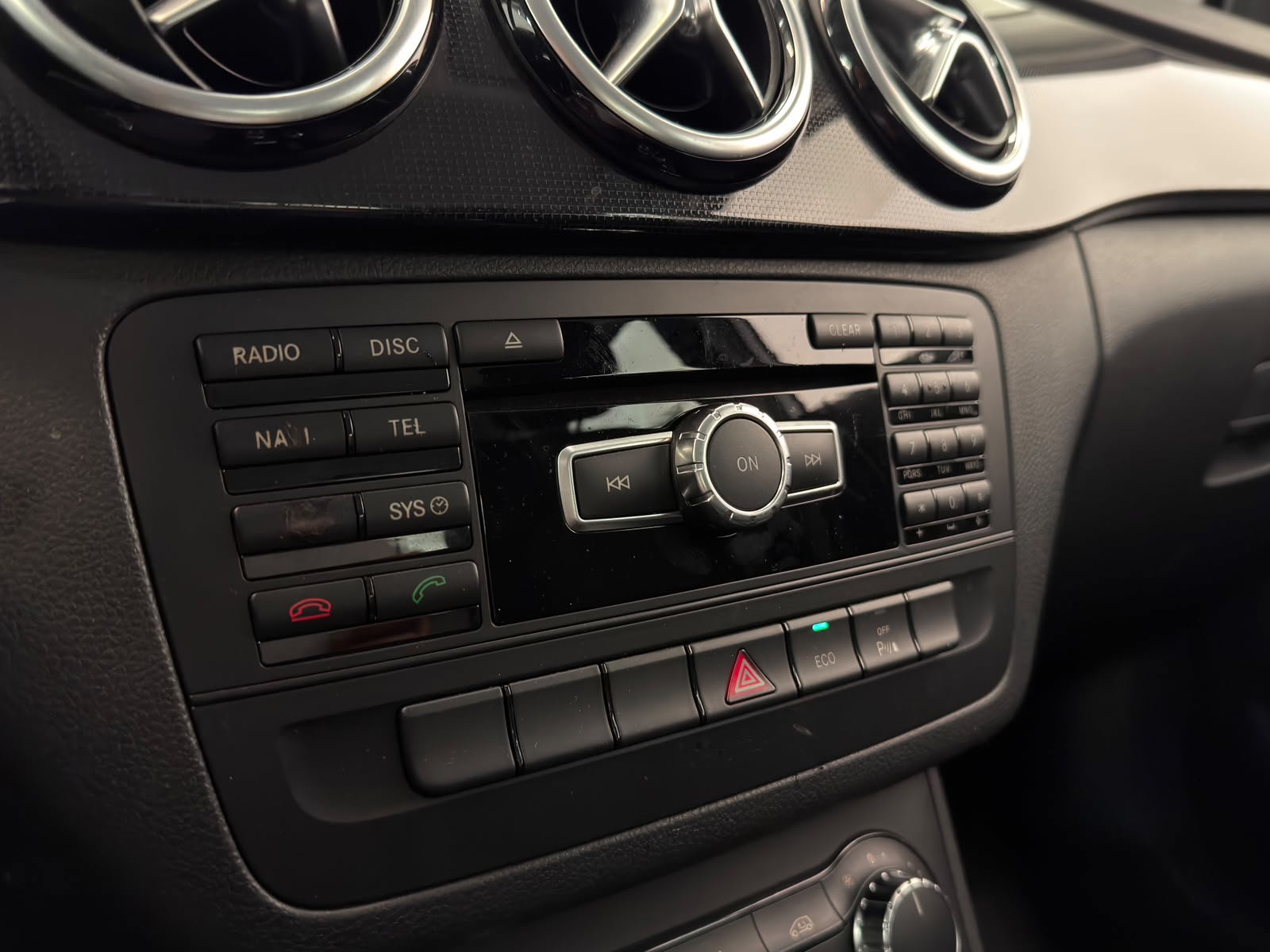 Foto van Mercedes-Benz B 180