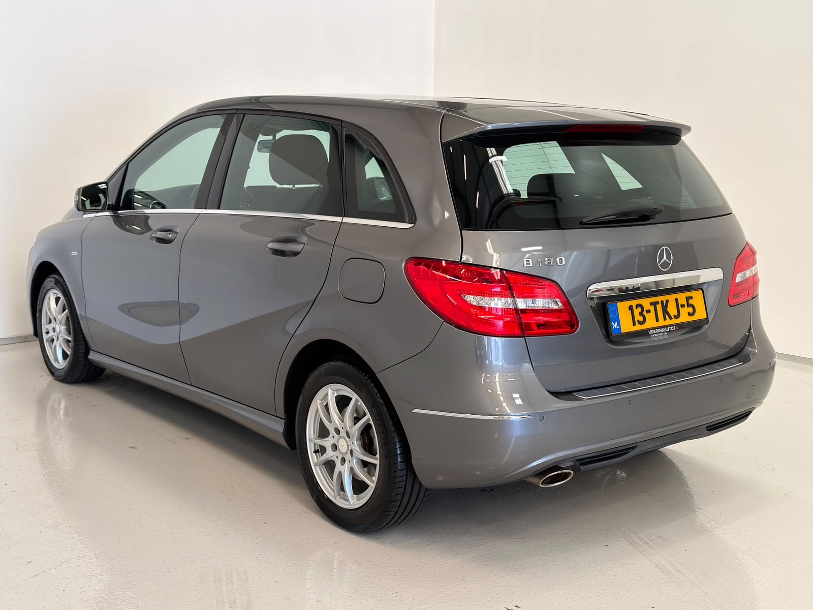 Foto van Mercedes-Benz B 180