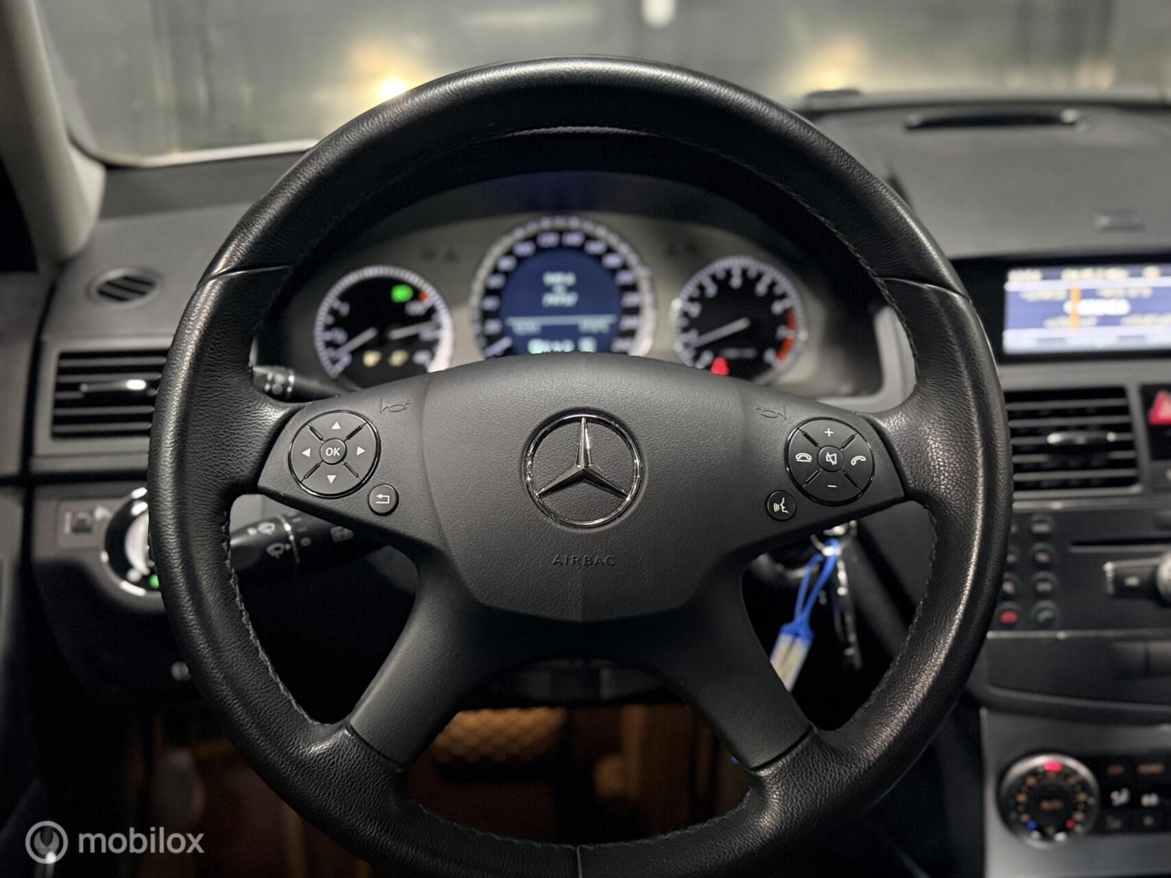 Foto van Mercedes-Benz C 180 Kompressor