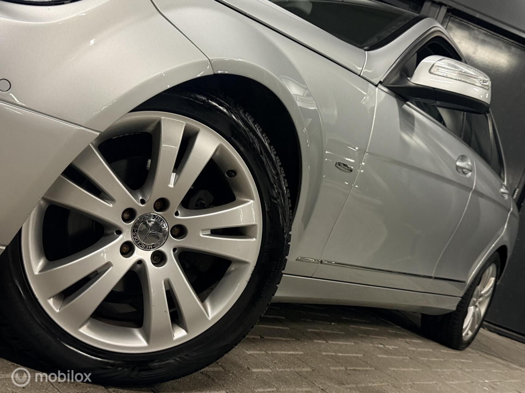 Foto van Mercedes-Benz C 180 Kompressor