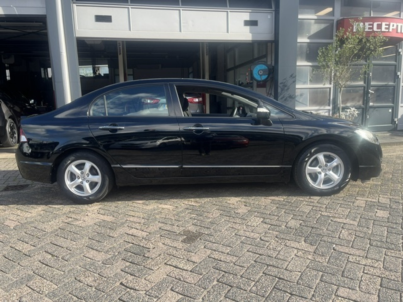 Foto van Honda Civic 4dr Hybrid