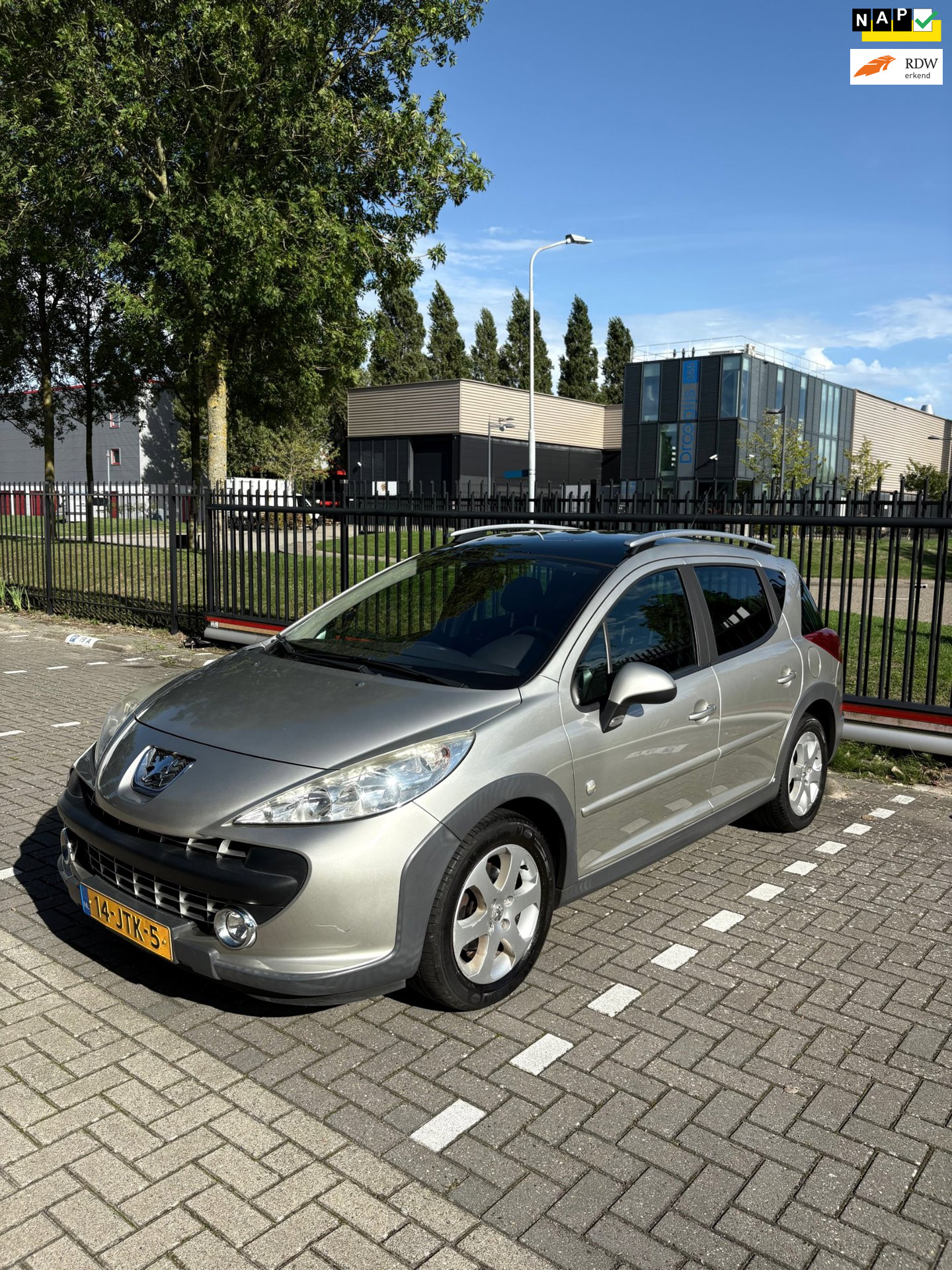 Peugeot 207 1.6 VTi 2009 - voorkant