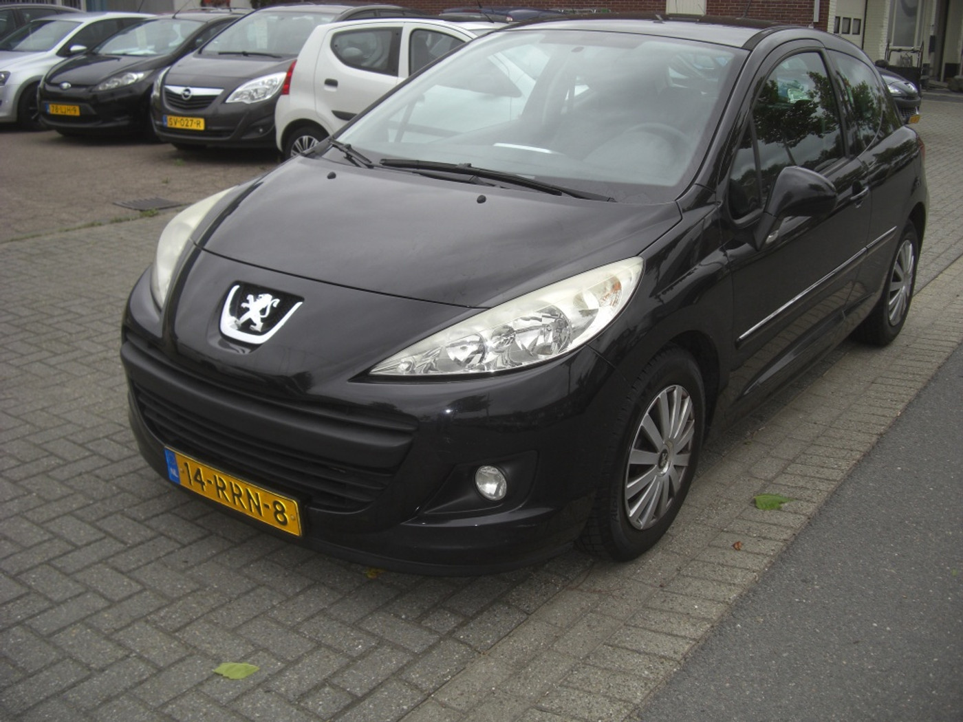 Peugeot 207 1.4 VTi Access airco 2011 - voorkant