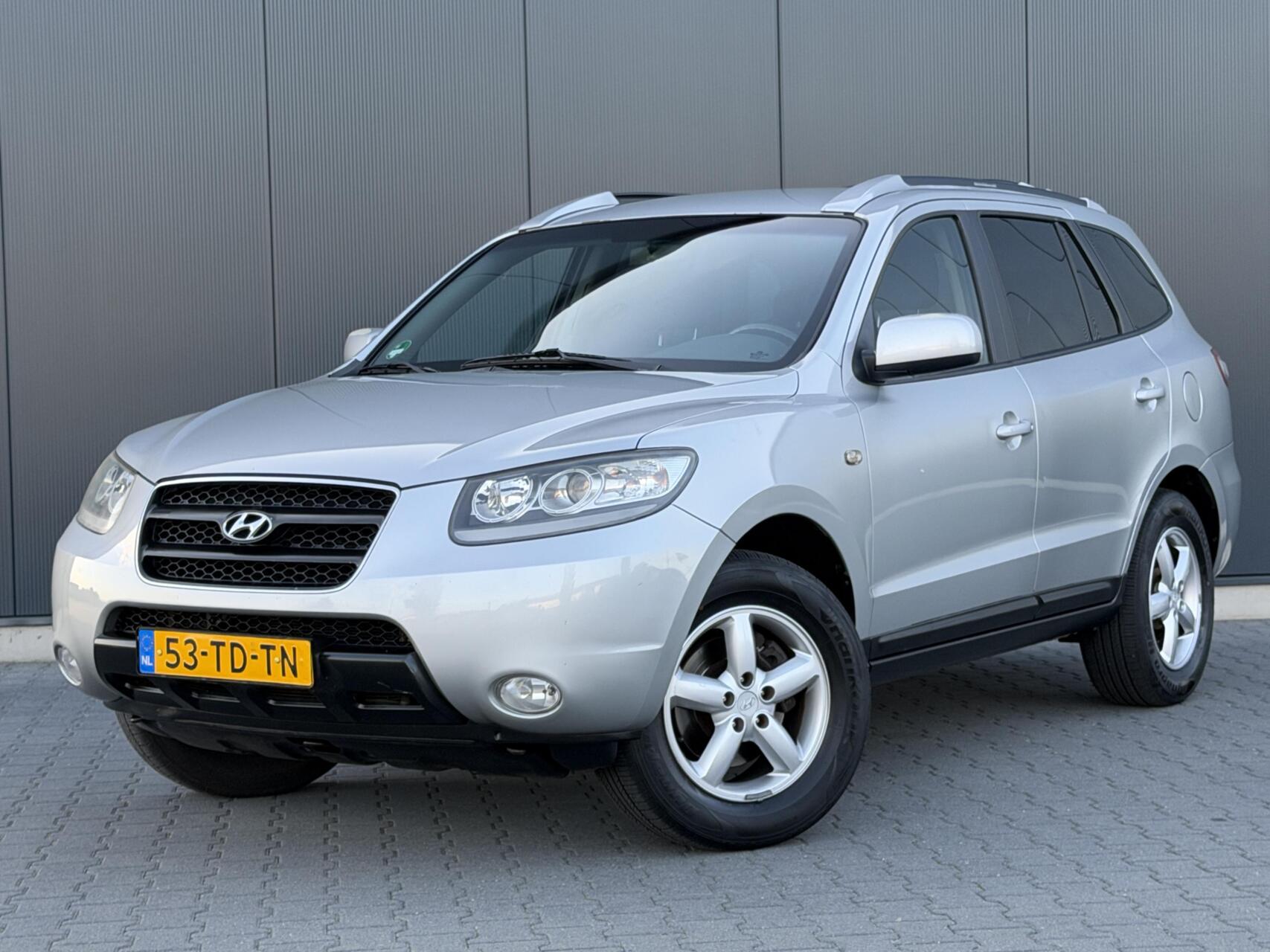 Hyundai Santa Fe 2.7I V6 Dynamic 7-Persoons - Goed Onderhouden - Nette Auto 2006 - voorkant