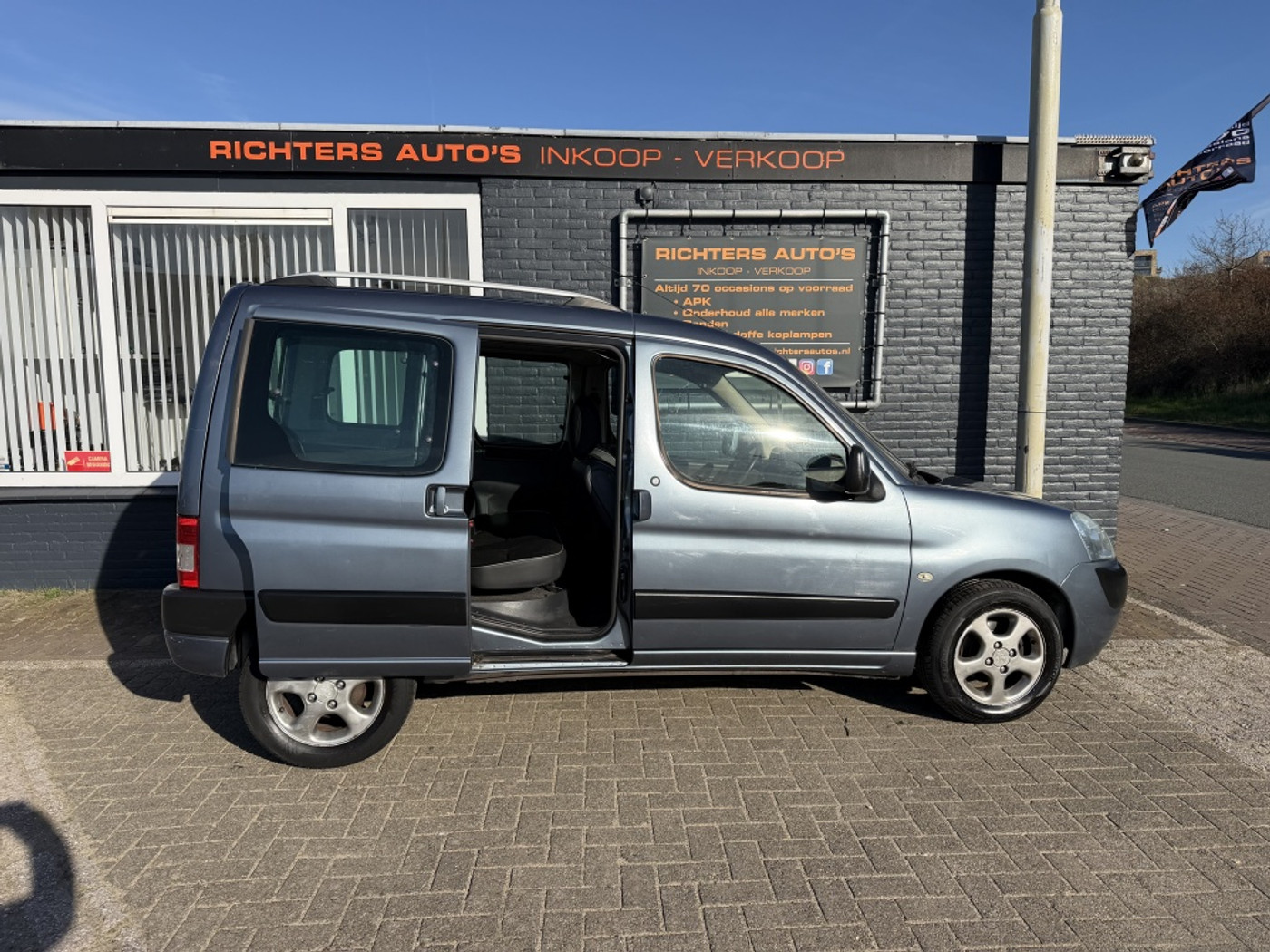 Foto van Peugeot Partner
