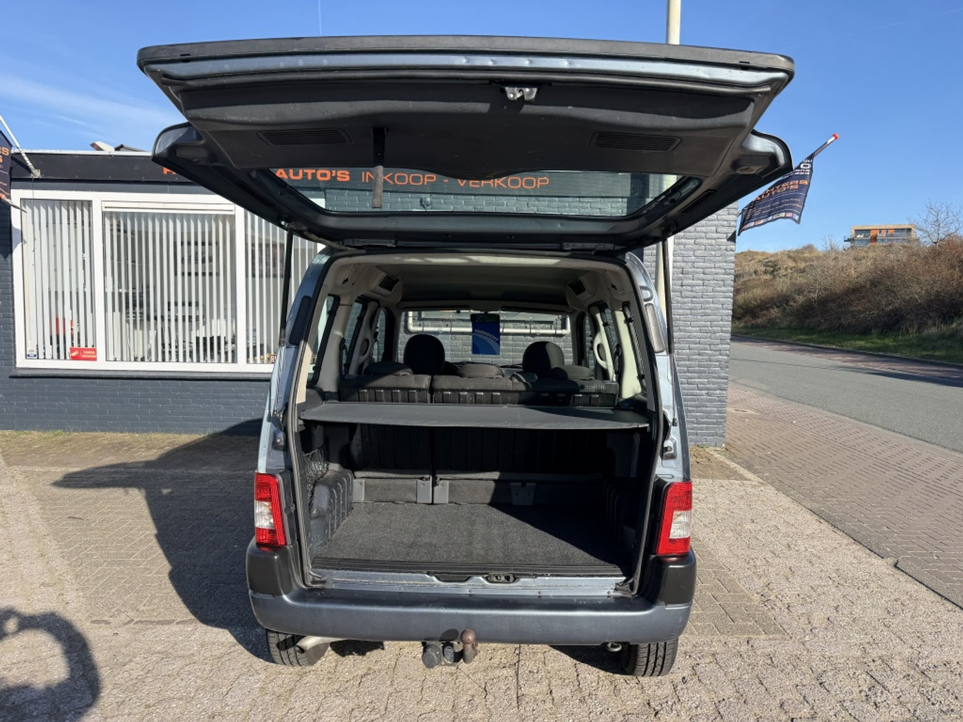 Foto van Peugeot Partner