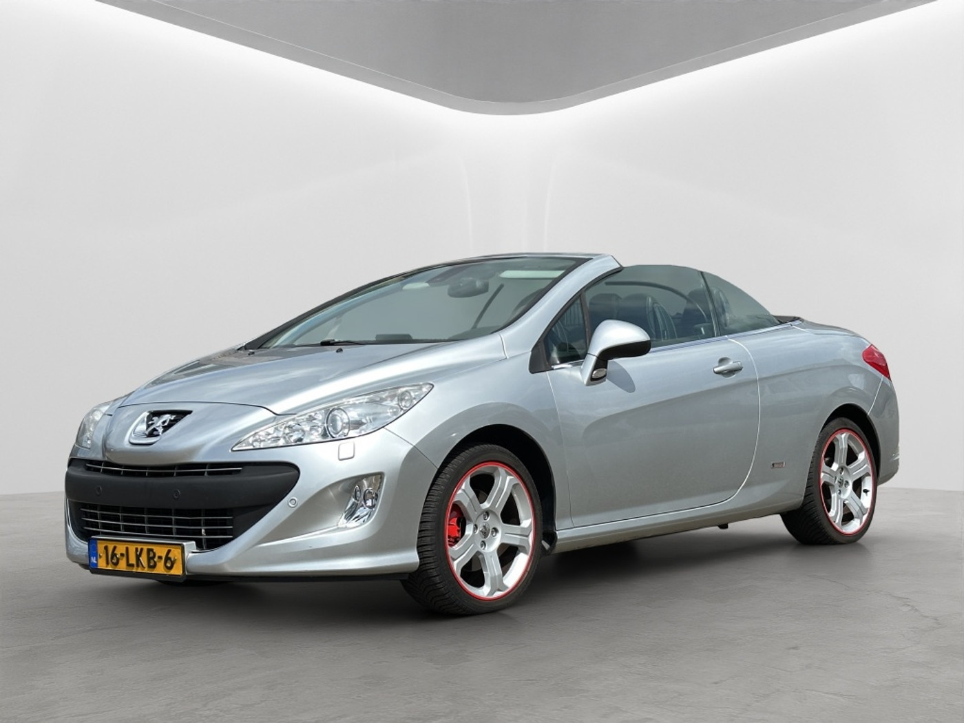Peugeot 308 1.6 THP Feline 2010 - voorkant