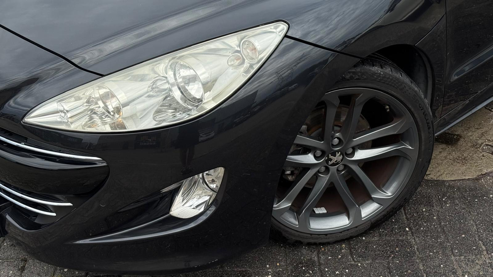 Foto van Peugeot RCZ
