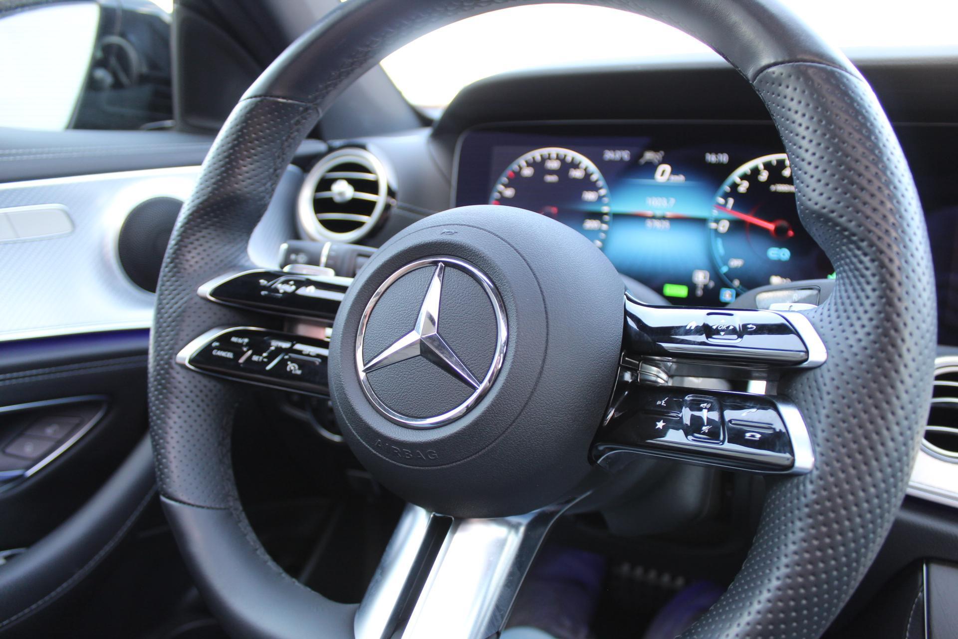 Foto van Mercedes-Benz E 300 E