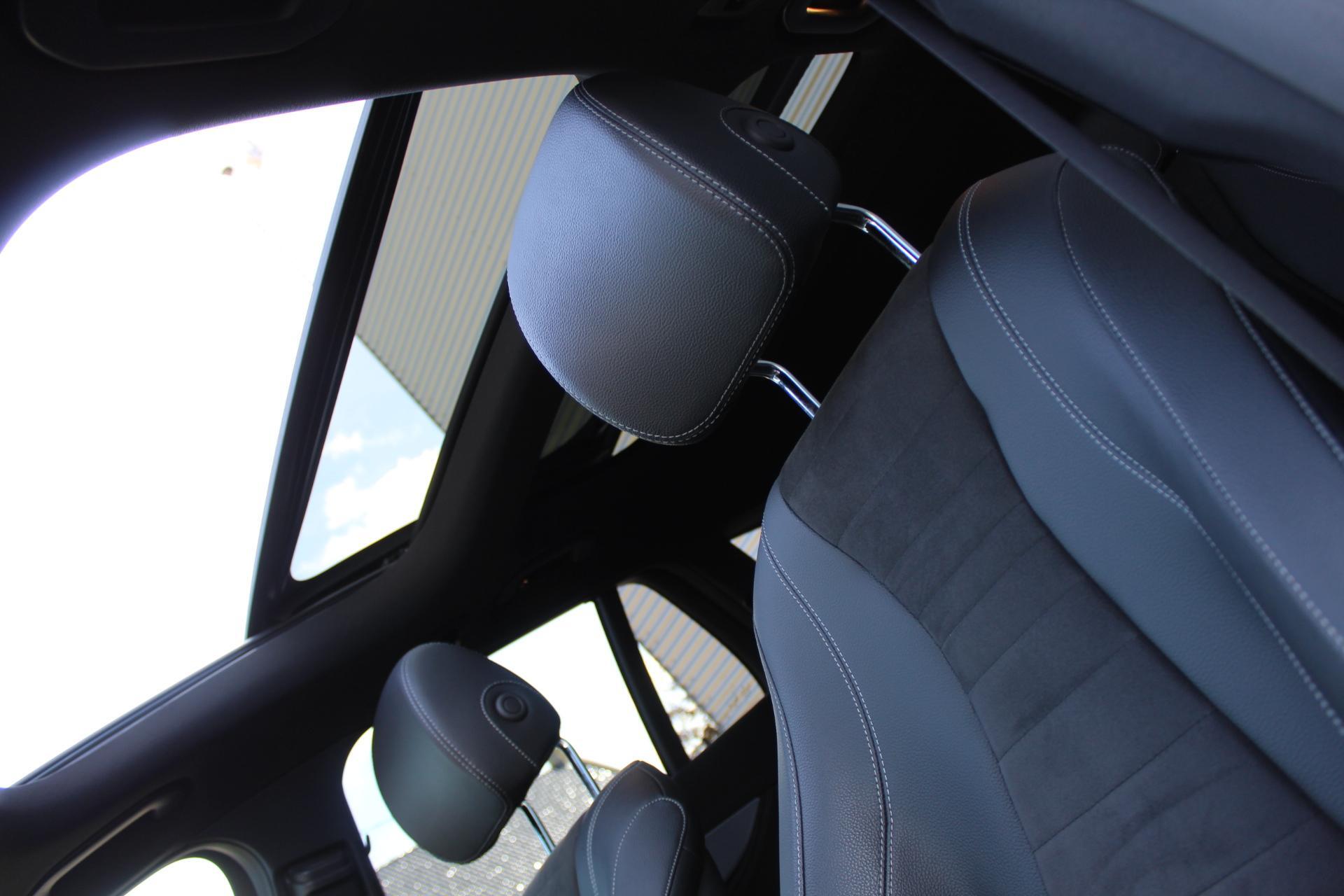 Foto van Mercedes-Benz E 300 E