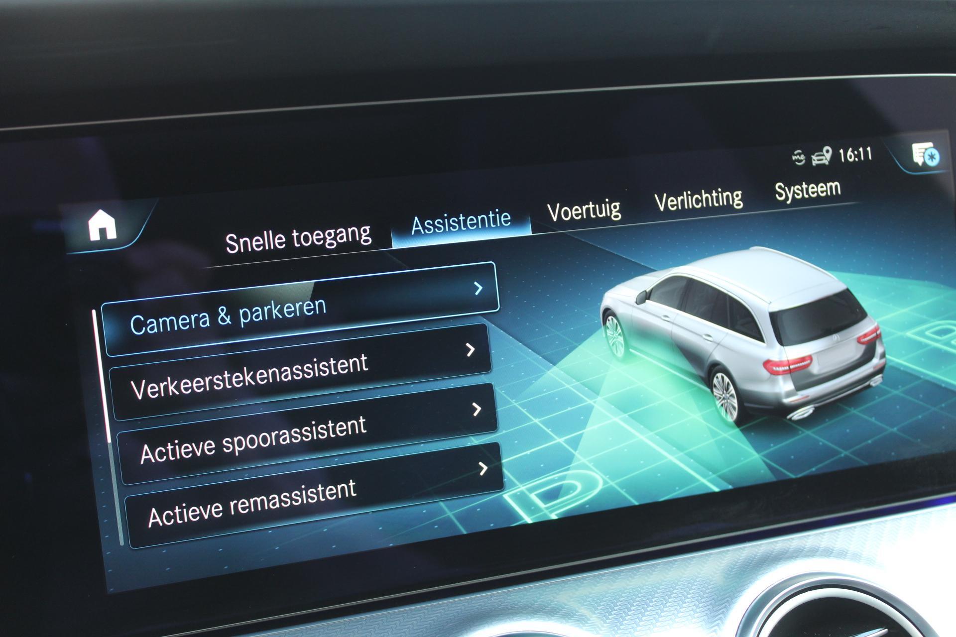 Foto van Mercedes-Benz E 300 E
