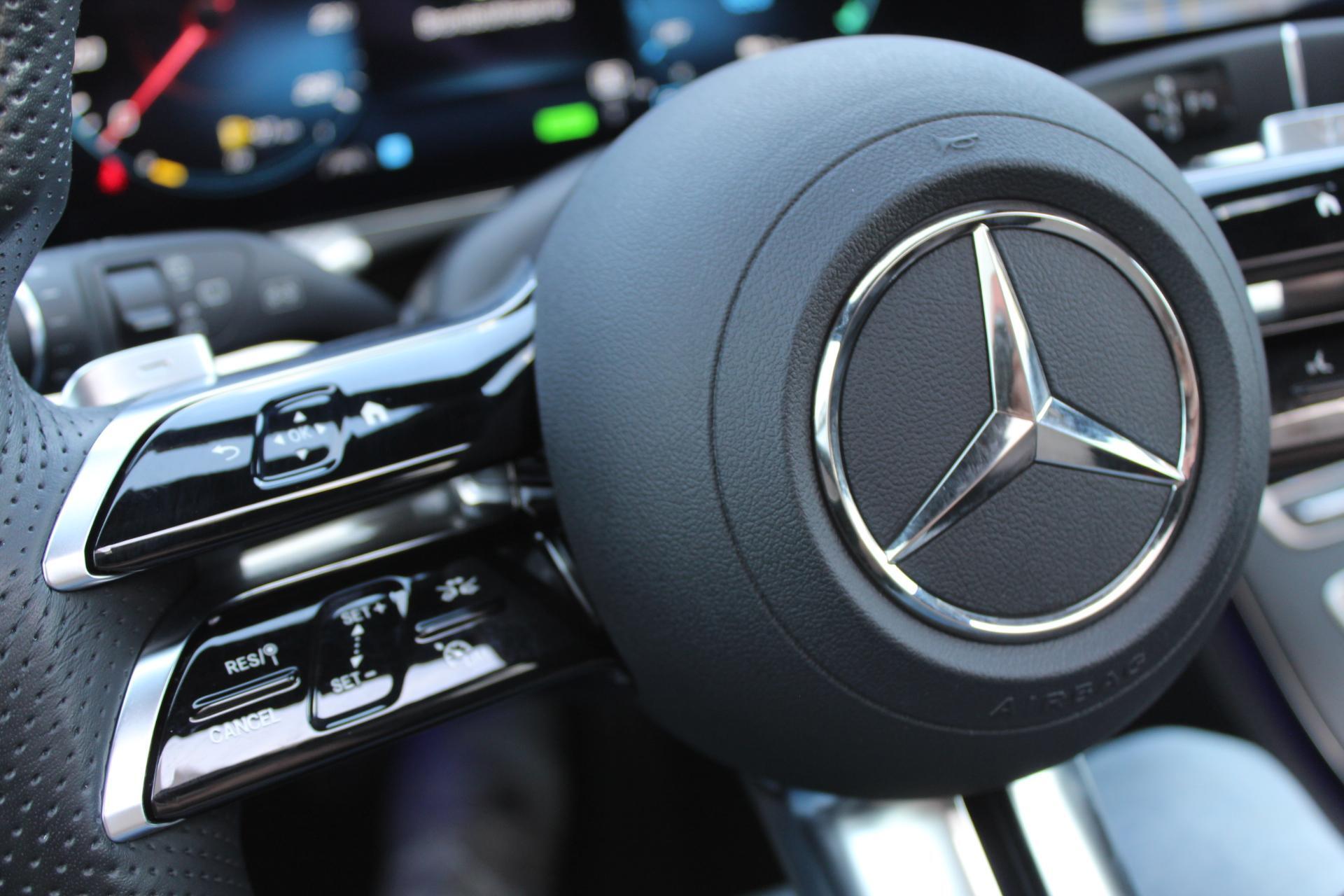Foto van Mercedes-Benz E 300 E