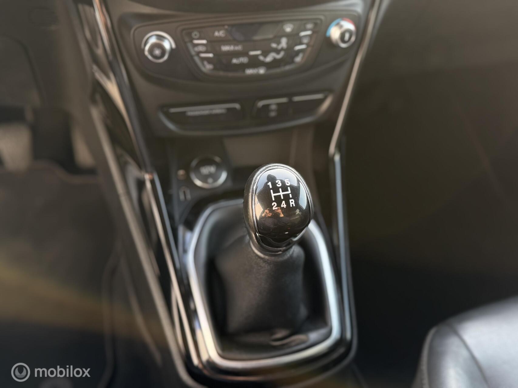 Foto van Ford B-max