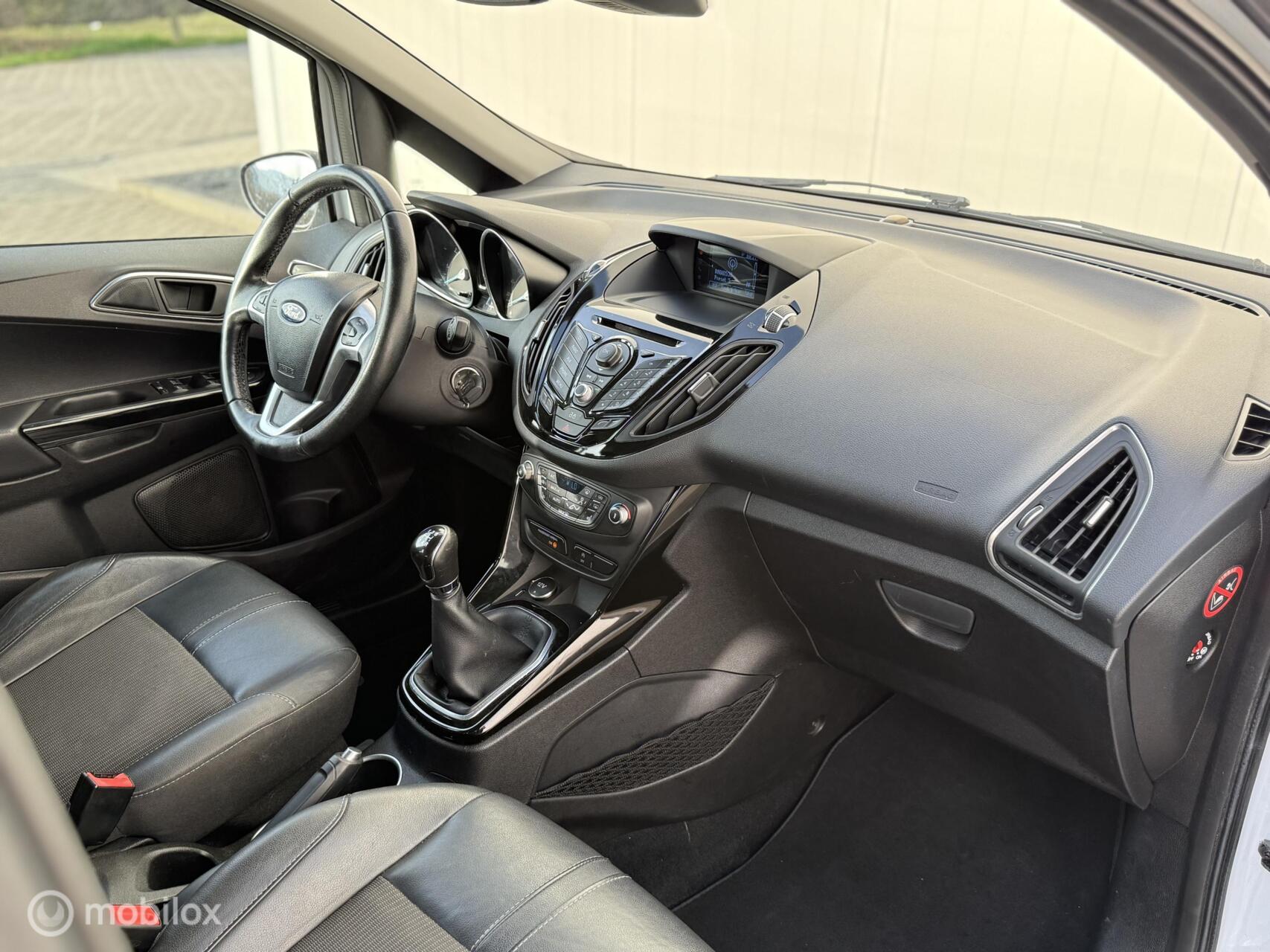 Foto van Ford B-max