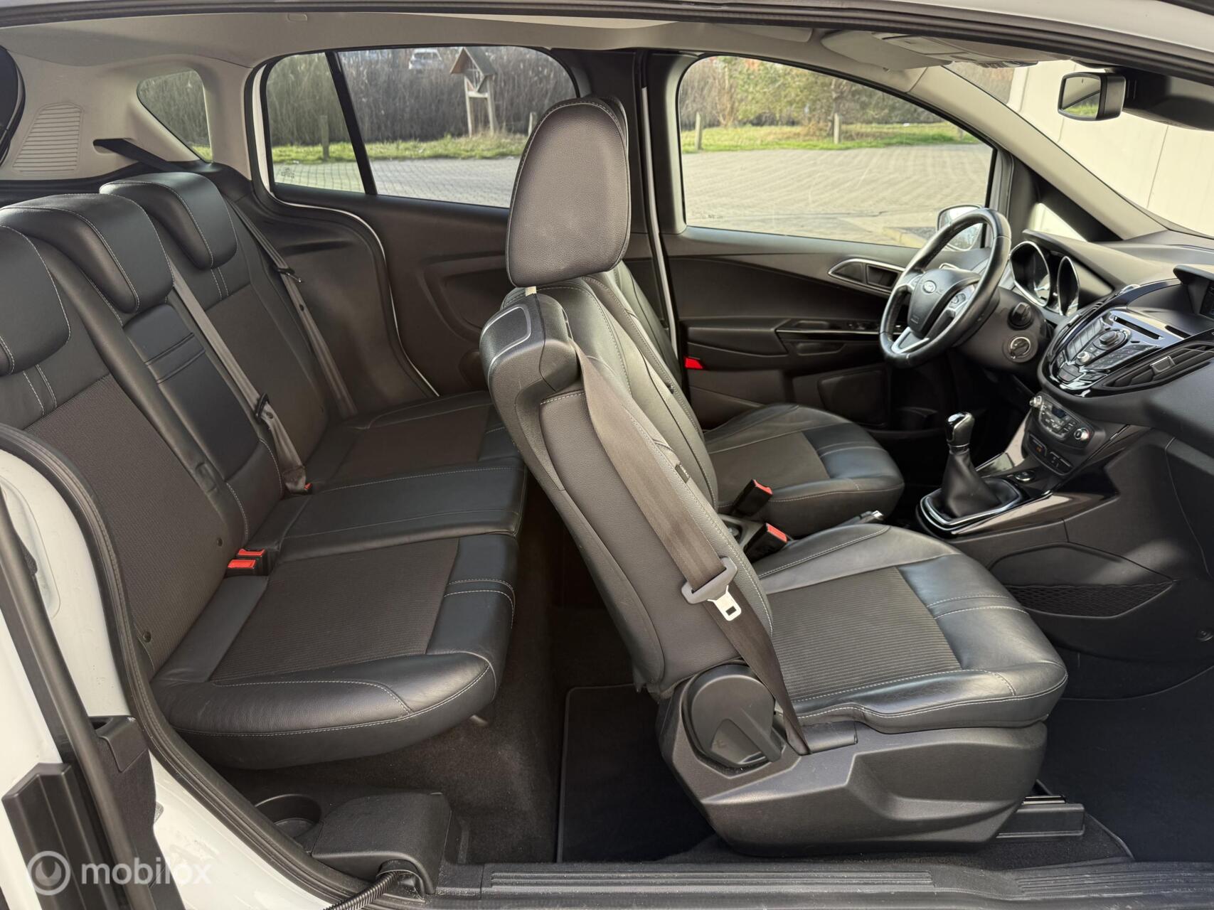 Foto van Ford B-max