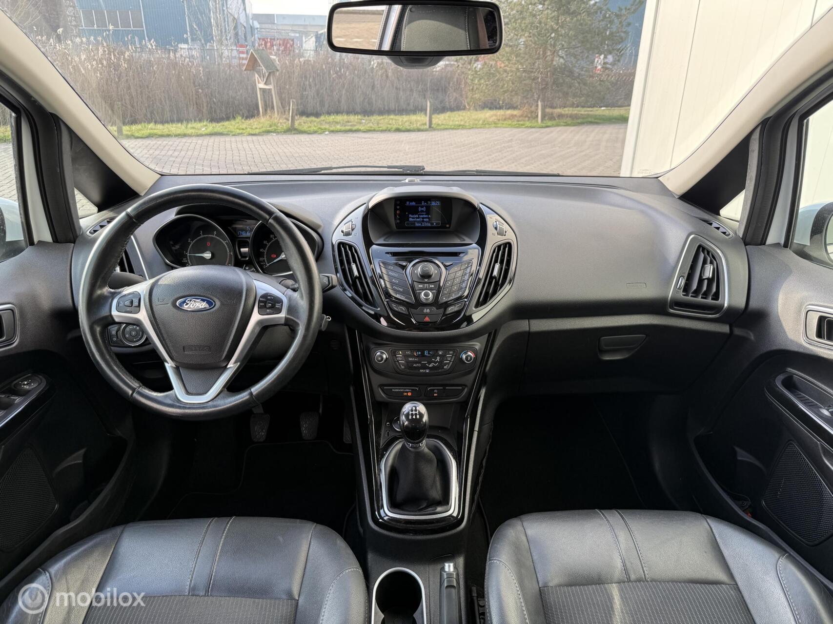Foto van Ford B-max