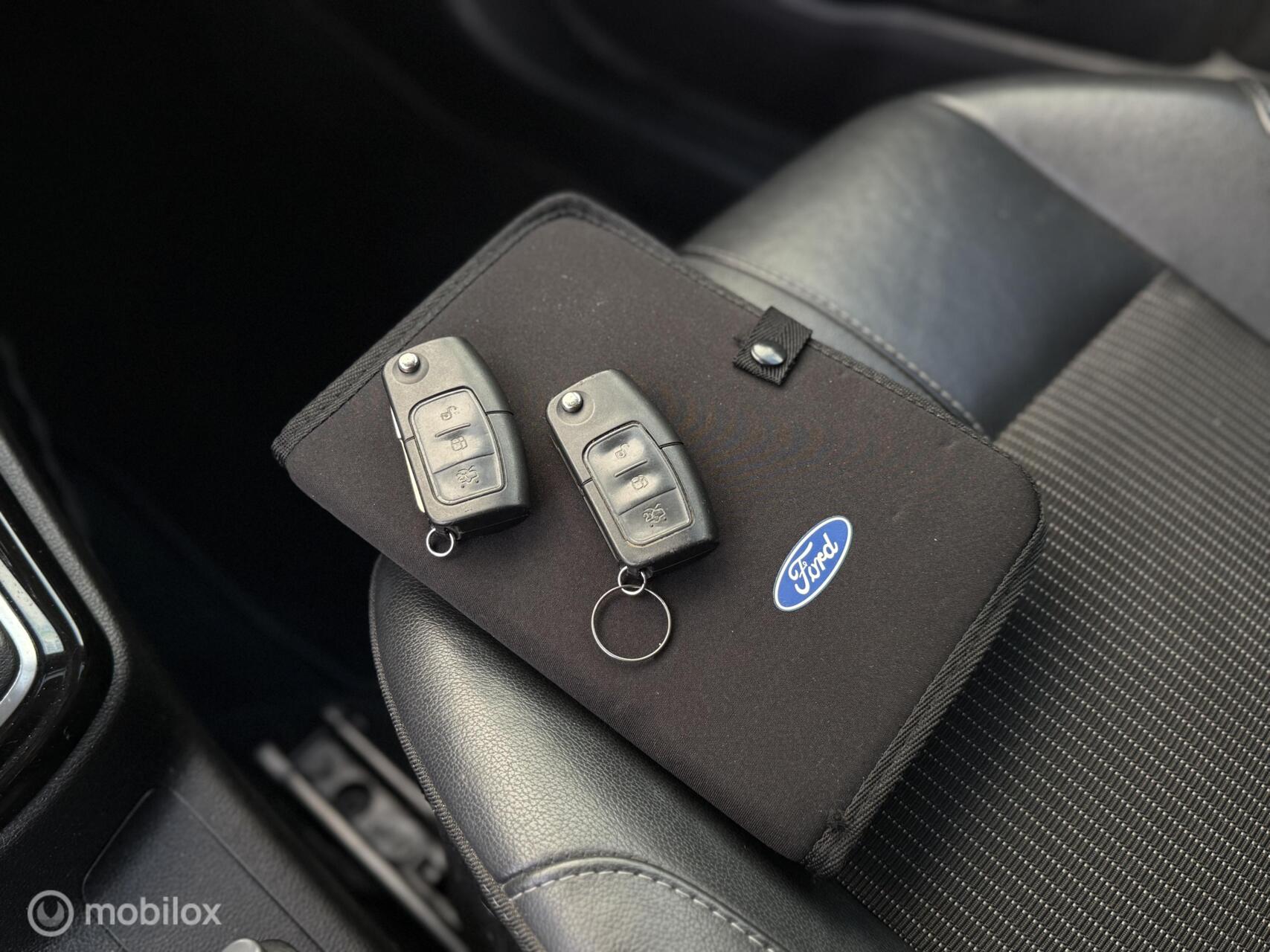 Foto van Ford B-max