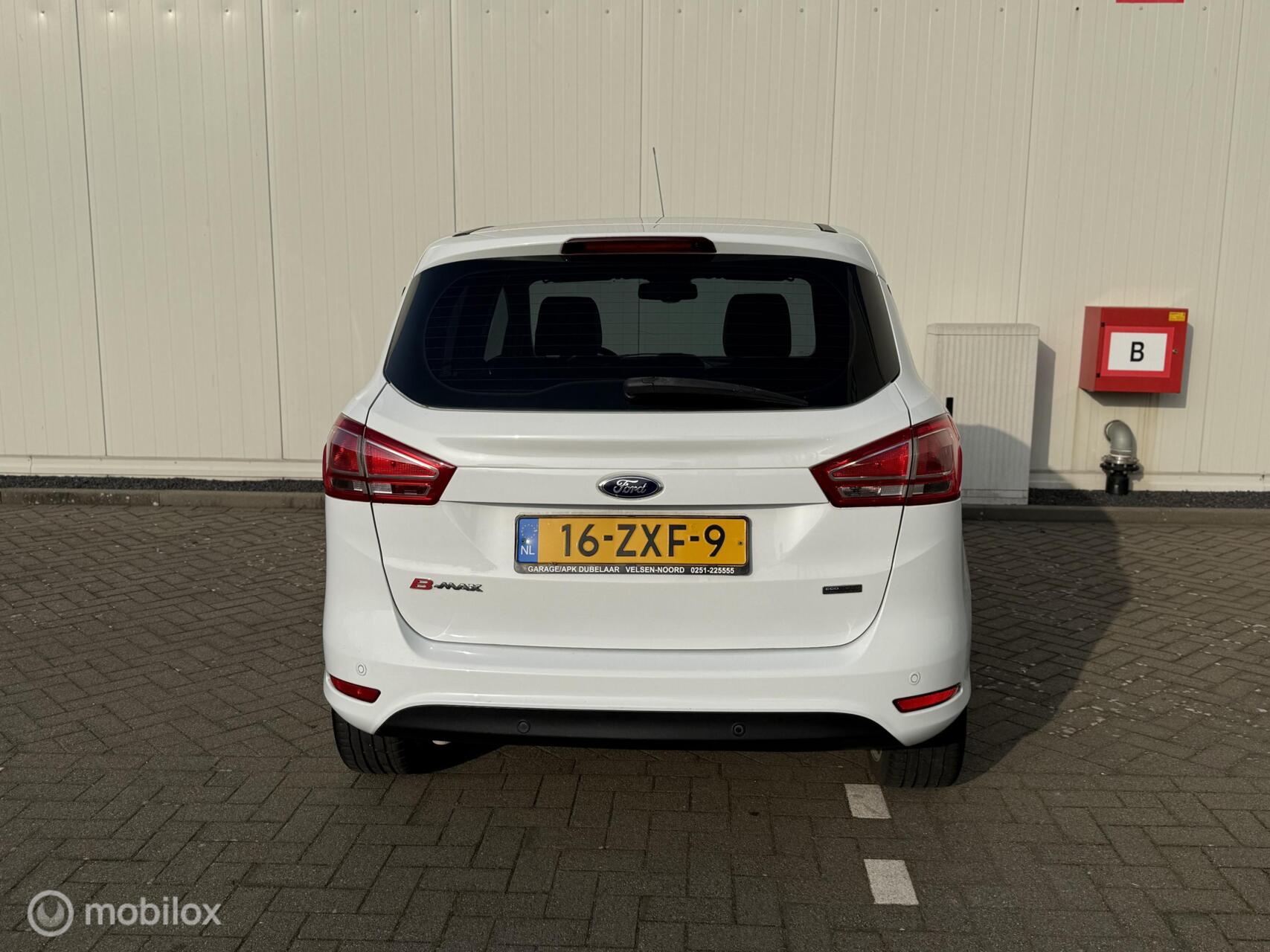Foto van Ford B-max