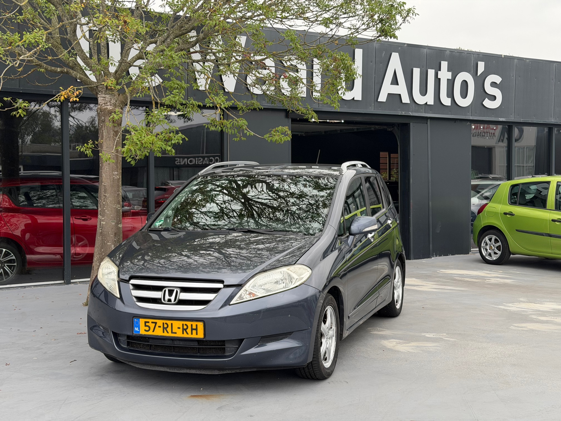 Honda Fr-v 2.0i Lifestyle/ airco/cruise/trekhaak/NAP/6 maanden garantie 2005 - voorkant