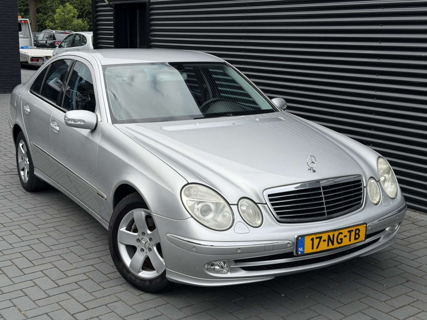Foto van Mercedes-Benz E 240