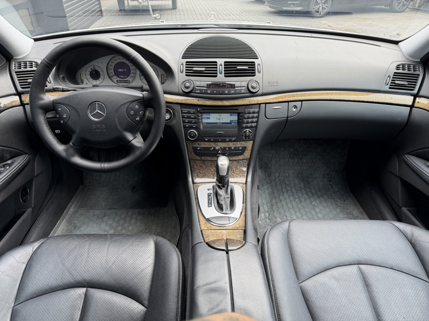 Foto van Mercedes-Benz E 240