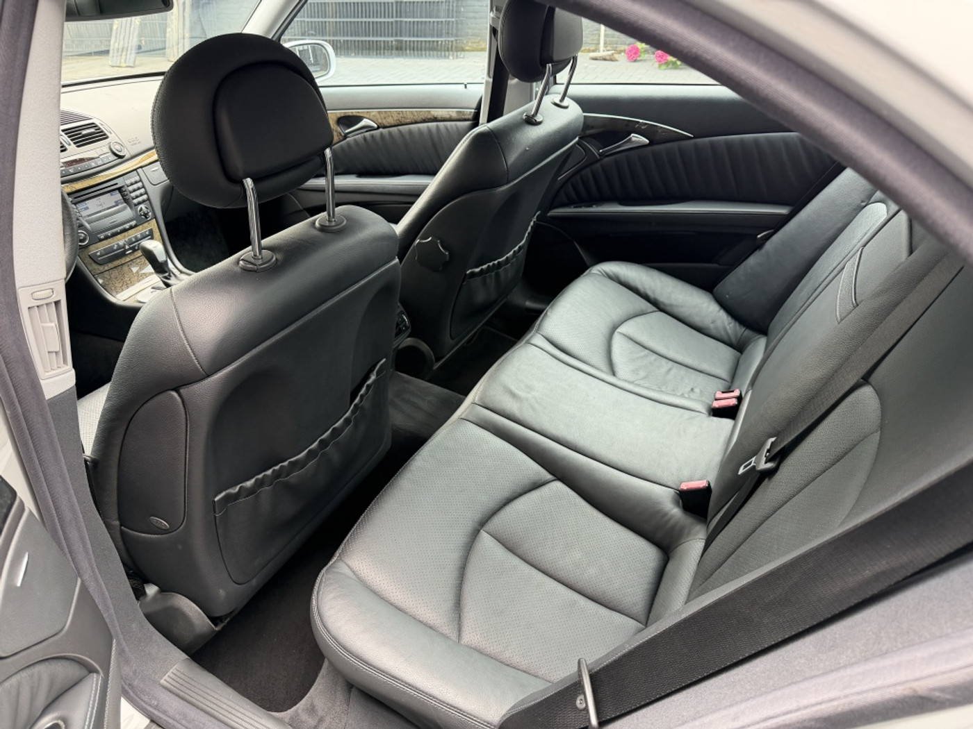 Foto van Mercedes-Benz E 240
