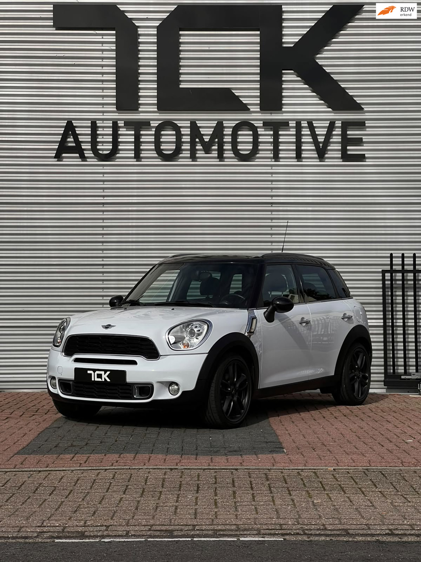 Mini Mini Countryman 1.6 Cooper S Chili Leer Xenon 184PK 2011 - voorkant