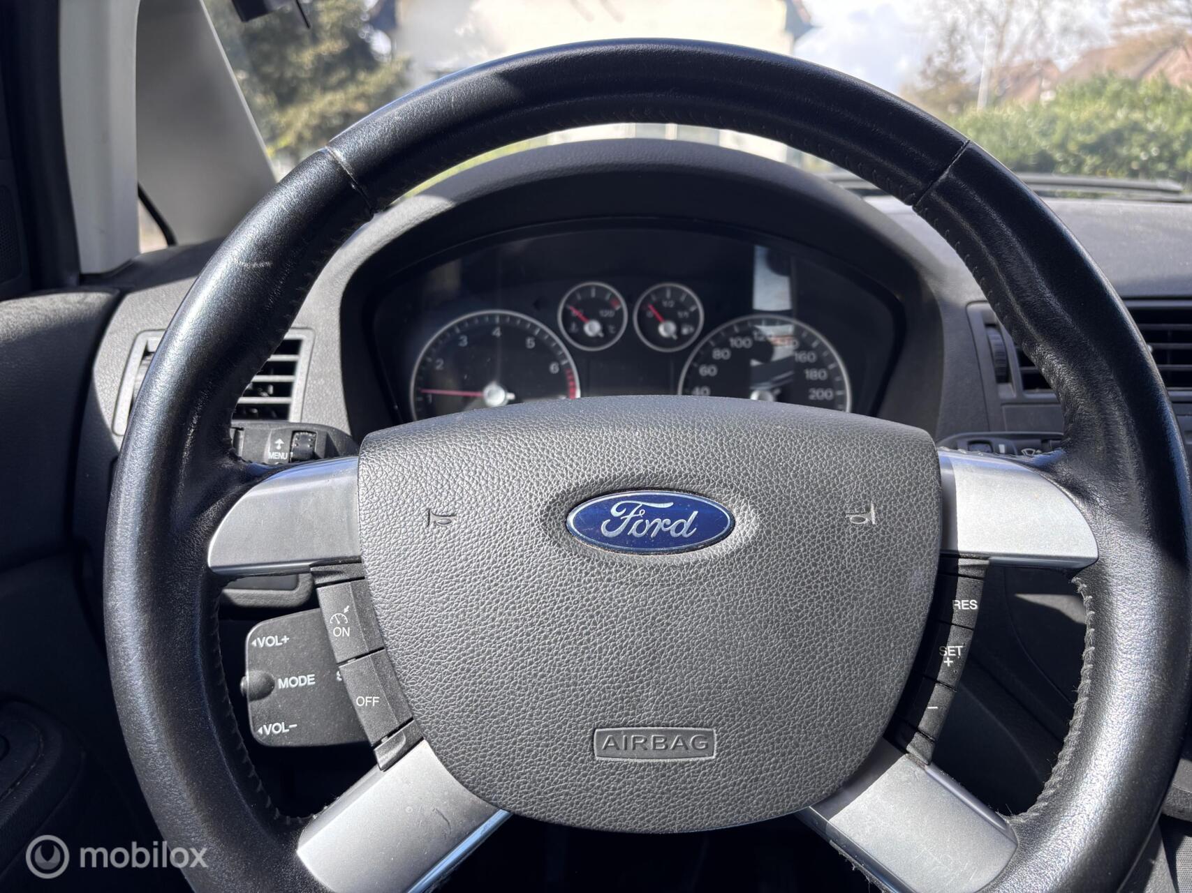 Foto van Ford Focus C-max