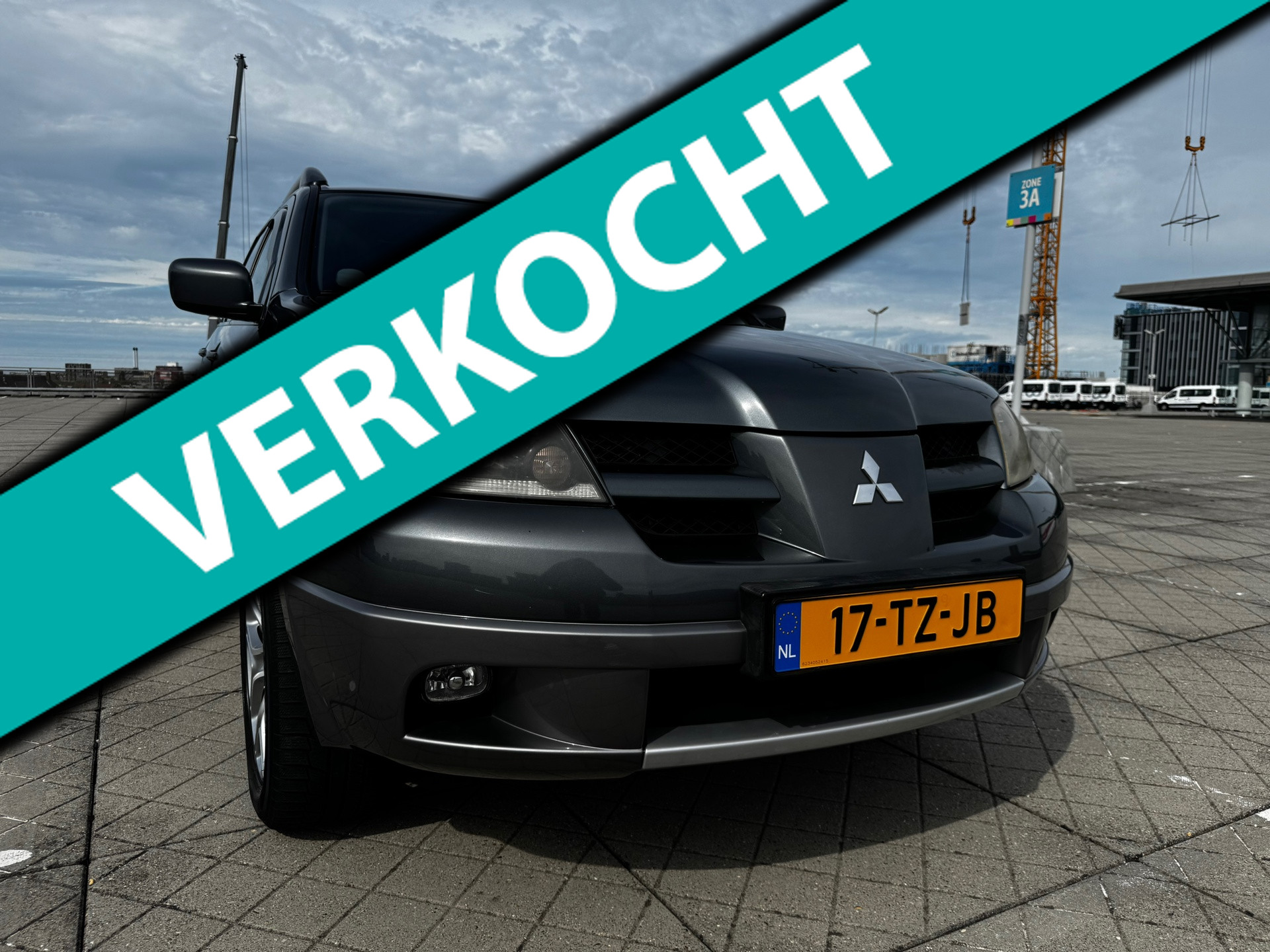 Mitsubishi Mitsubishi Outlander 2.4 Sport 4WD AUTOMAAT CLIMA NAP 2007 - voorkant