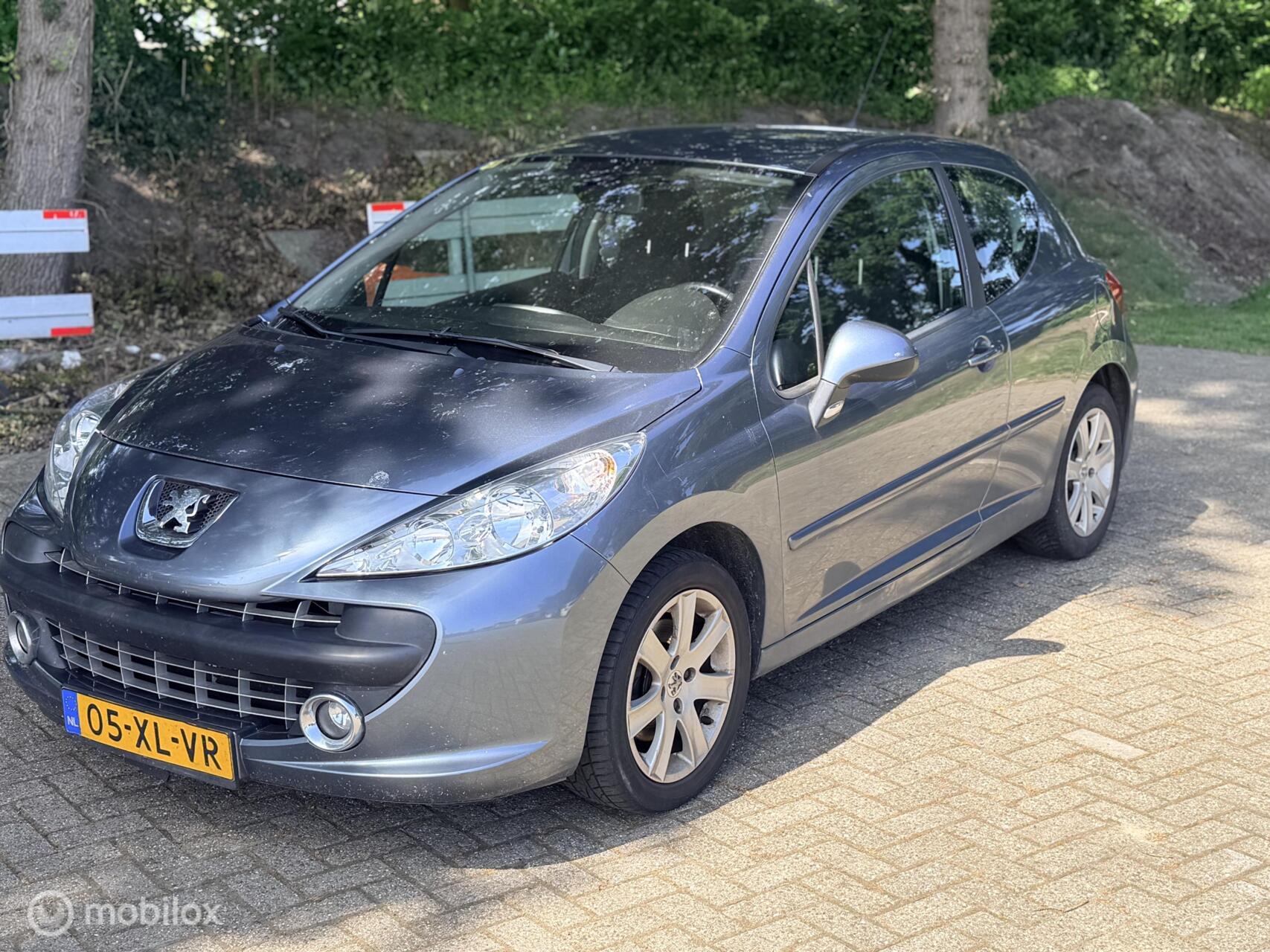 Peugeot 207 1.6-16V XS Pack SCHADE RECHTS !! Apk verlopen 2007 - voorkant