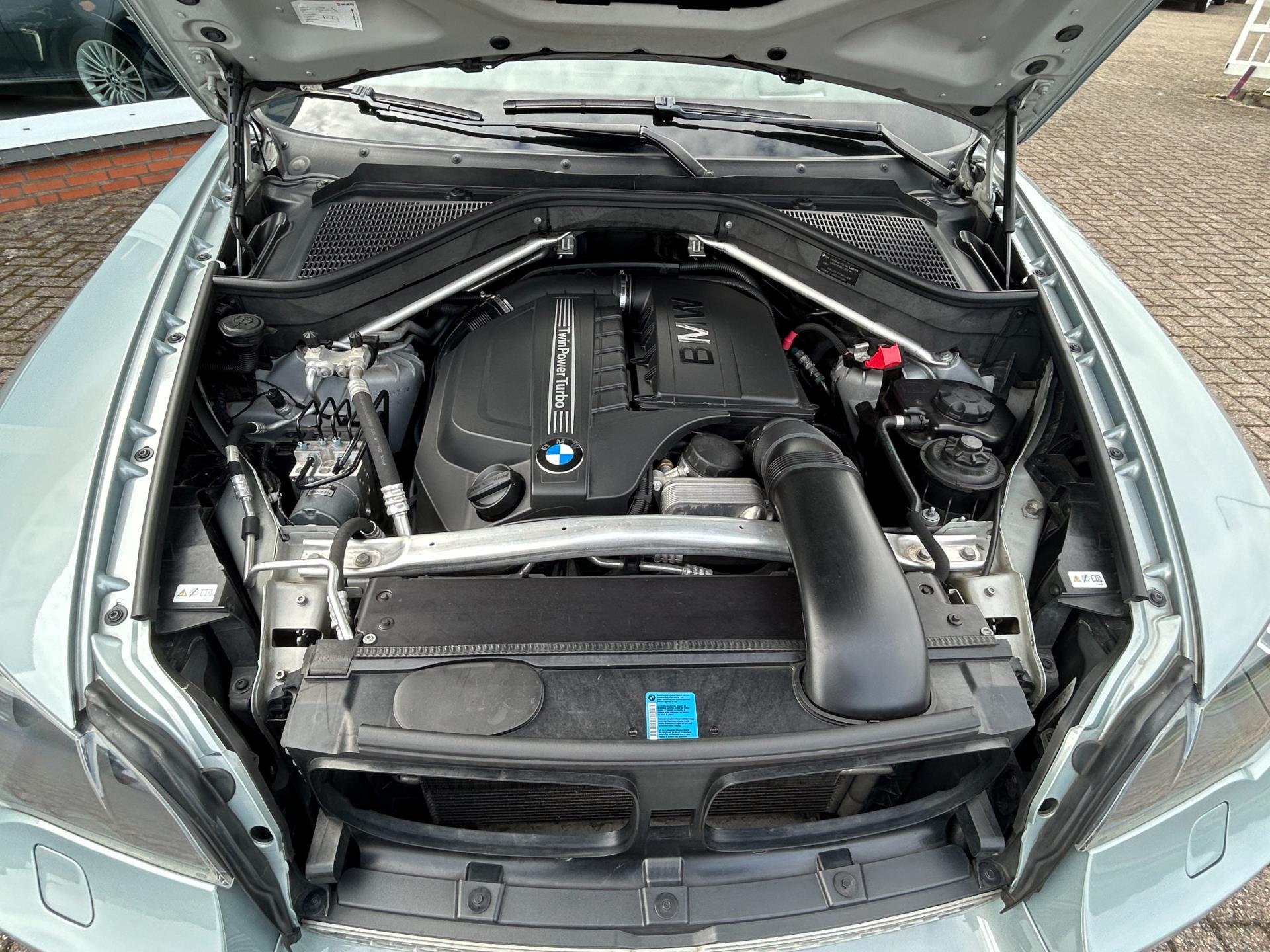 Foto van BMW X6 Xdrive35i