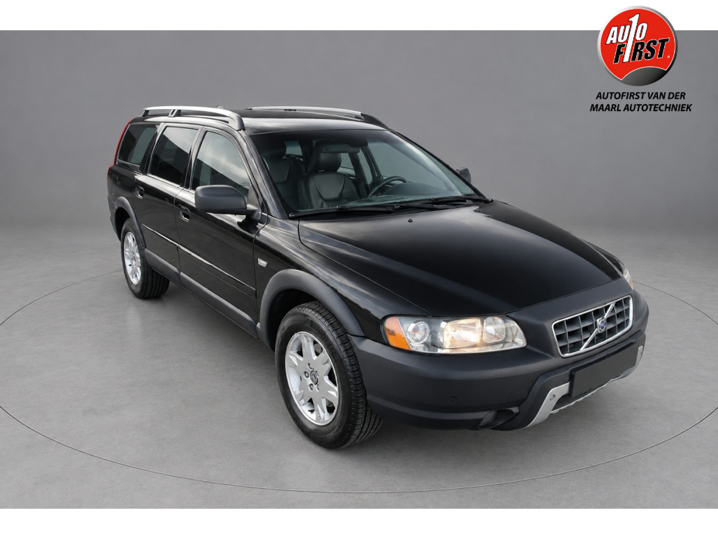 Volvo Xc70 2.5 T Kinetic 2005 - voorkant