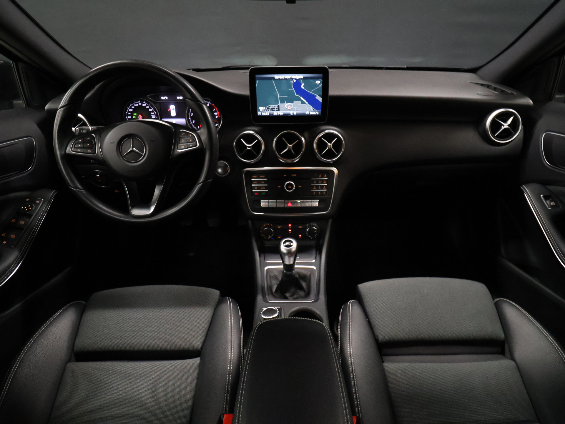 Foto van Mercedes-Benz A 180