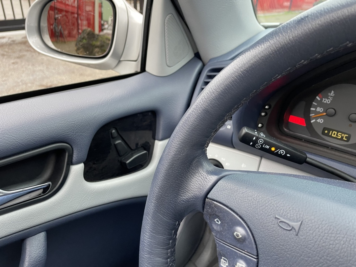 Foto van Mercedes-Benz CLK 200