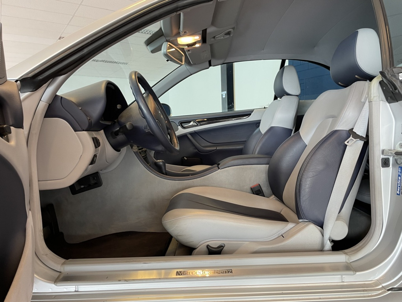 Foto van Mercedes-Benz CLK 200