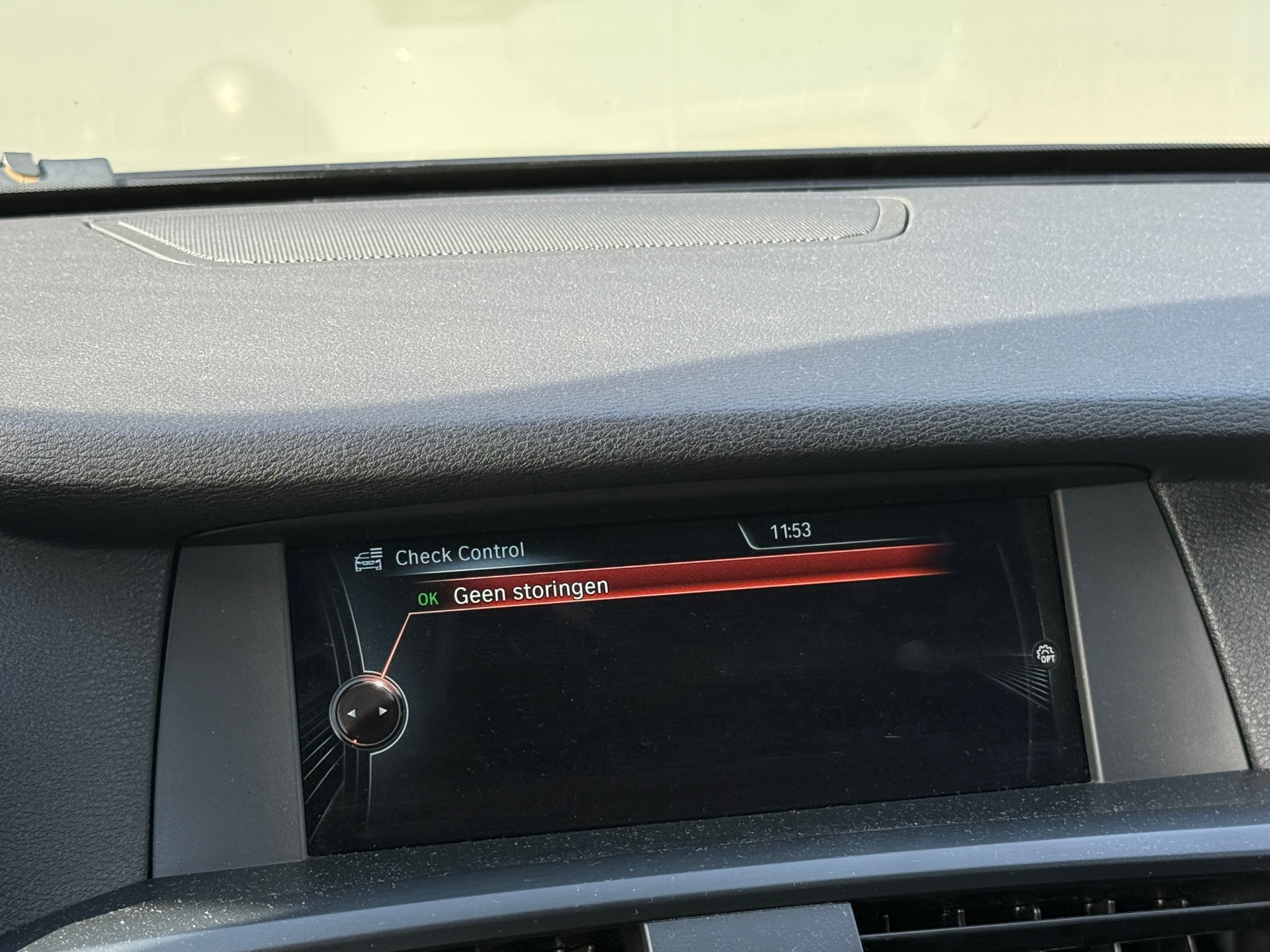 Foto van BMW X3 Xdrive28i